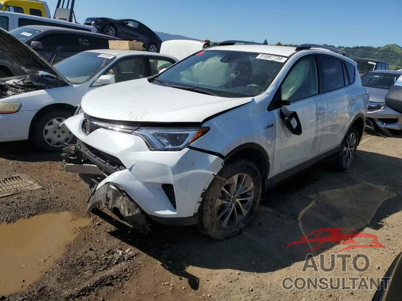 TOYOTA RAV4 2018 - JTMRJREV1JD235322