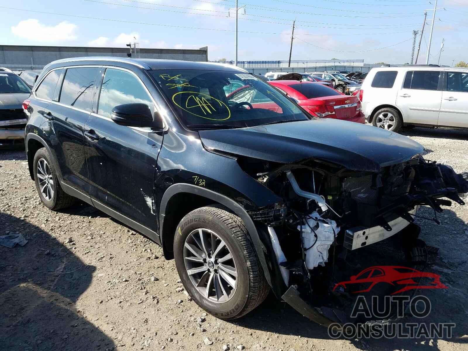 TOYOTA HIGHLANDER 2019 - 5TDJZRFH3KS585572