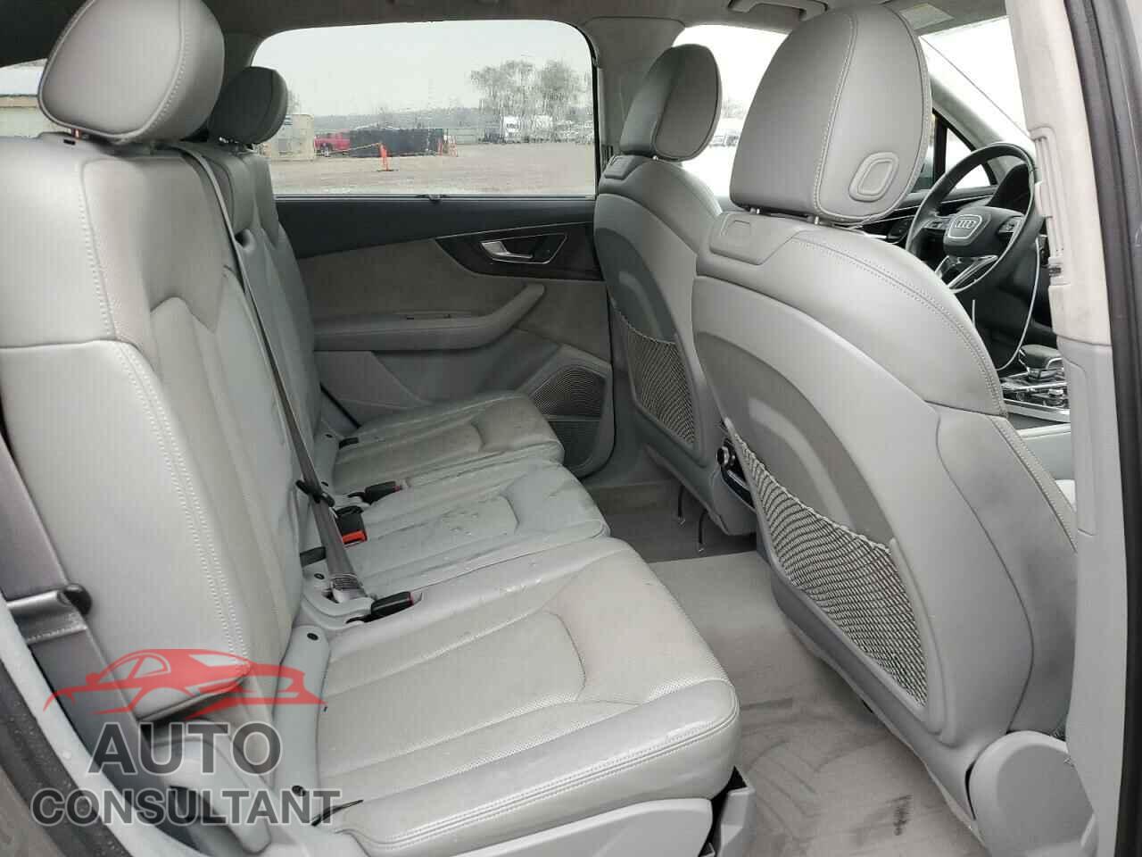 AUDI Q7 2017 - WA1VAAF70HD041420