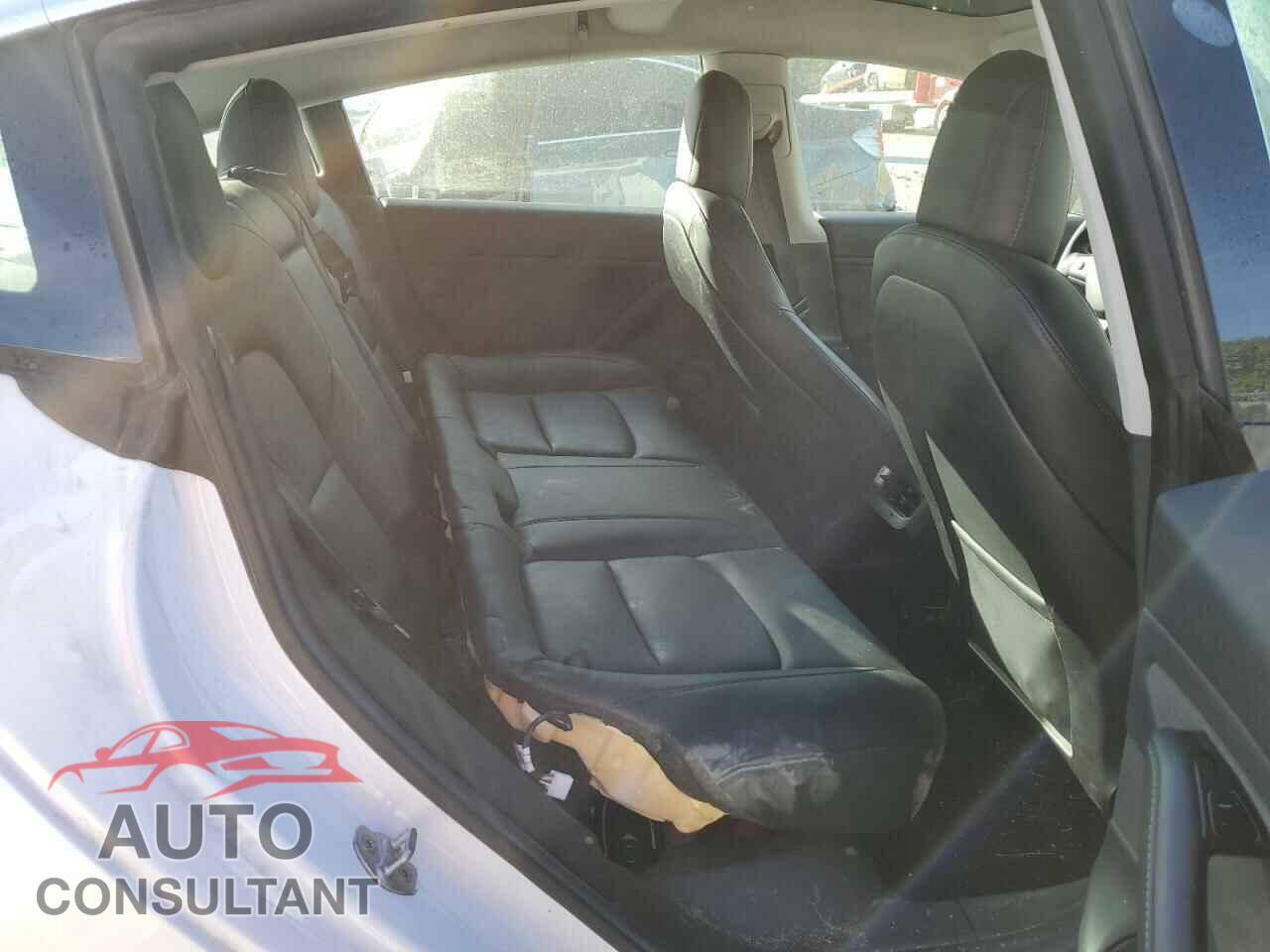 TESLA MODEL 3 2019 - 5YJ3E1EBXKF510567