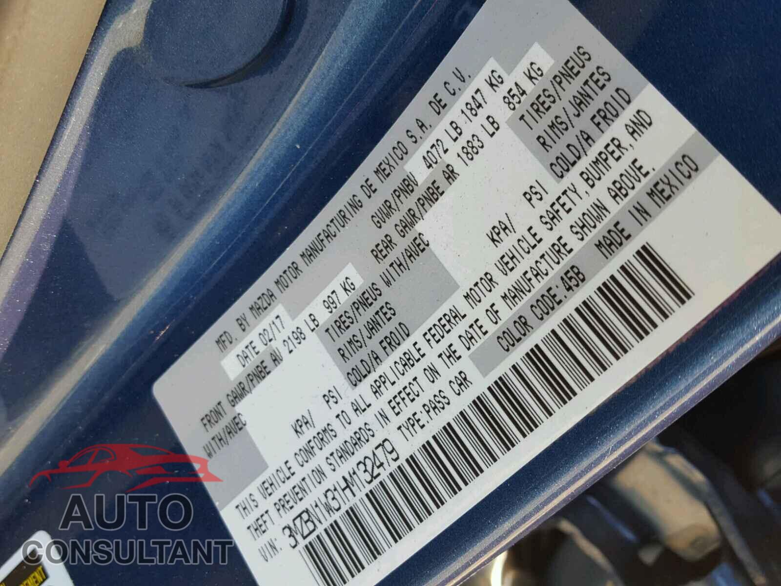 MAZDA 3 2017 - 3MZBN1W31HM132479