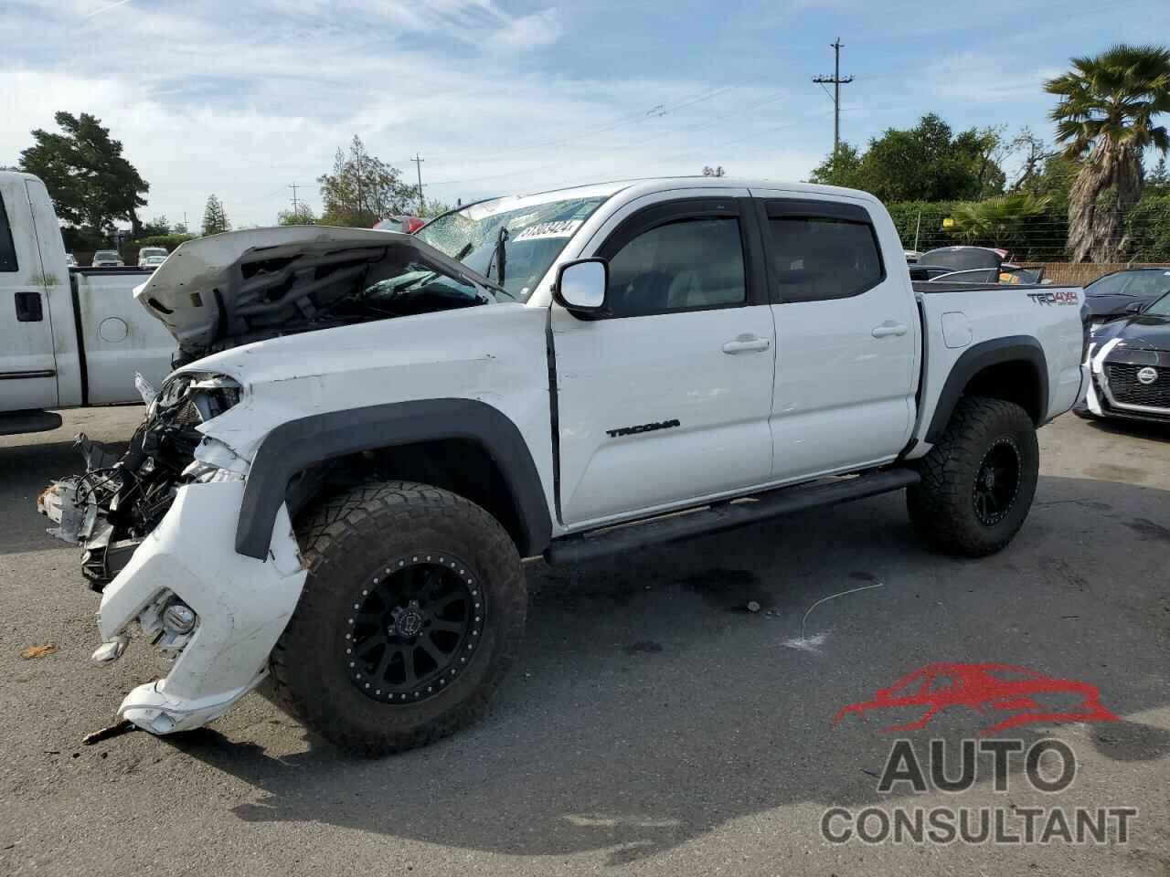 TOYOTA TACOMA 2019 - 3TMCZ5AN4KM221174