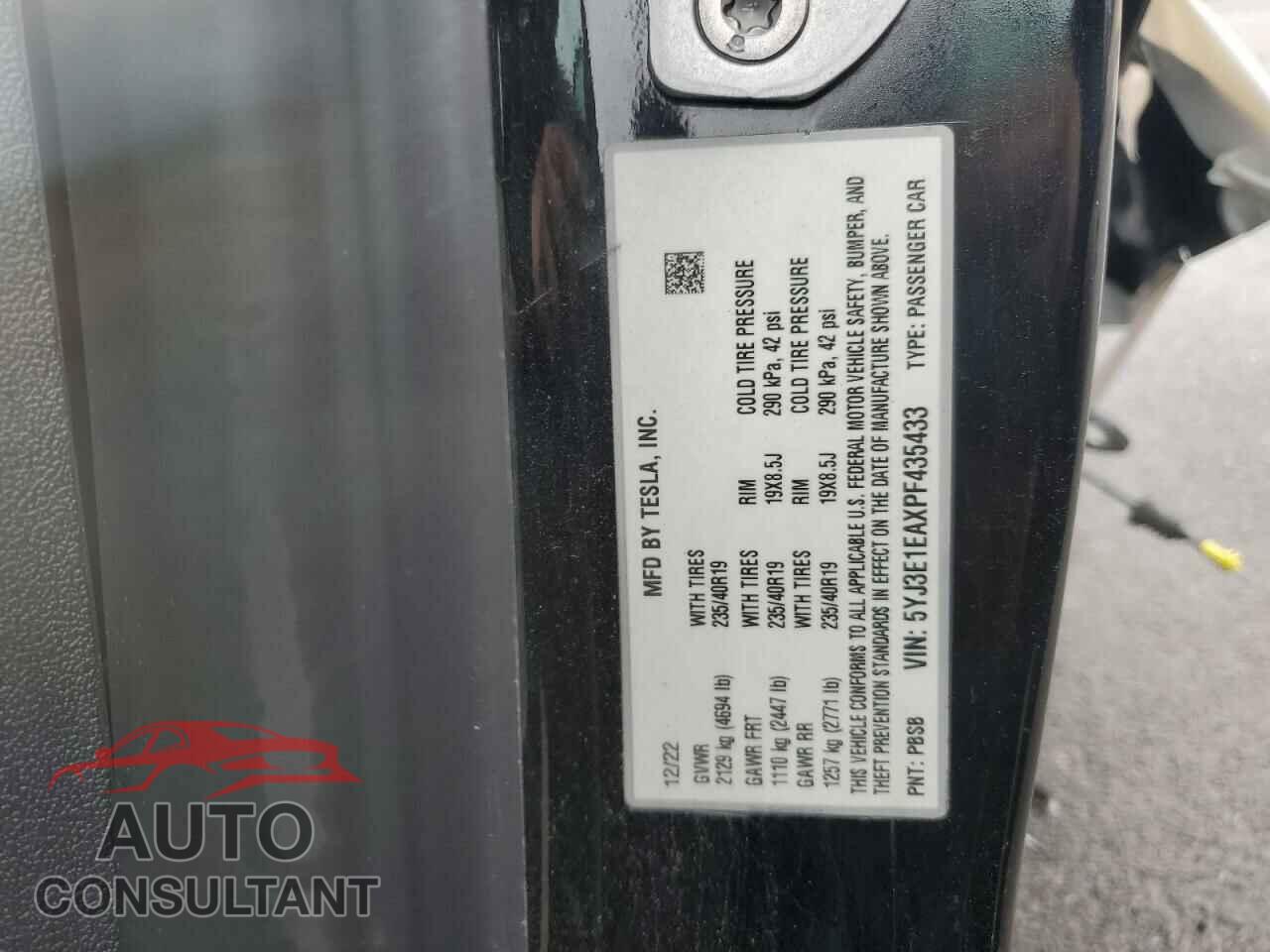 TESLA MODEL 3 2023 - 5YJ3E1EAXPF435433
