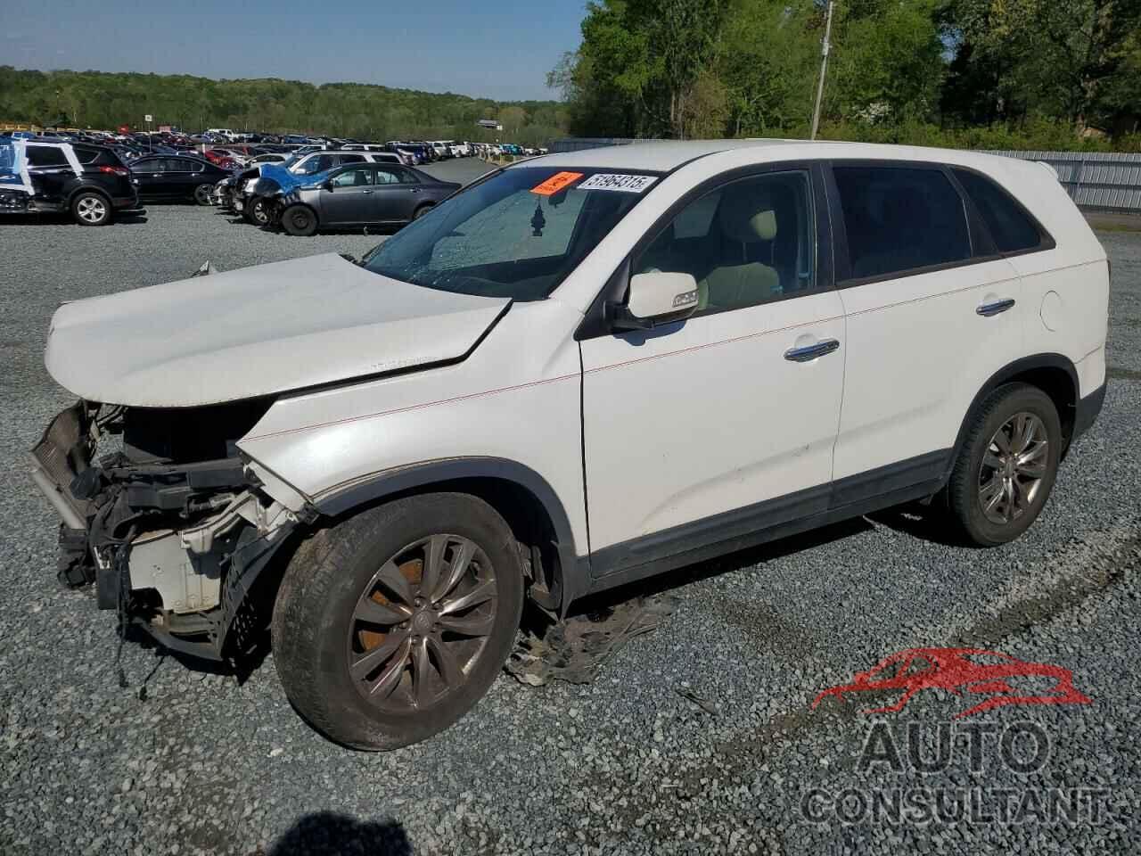 KIA SORENTO 2011 - 5XYKU4A21BG015981