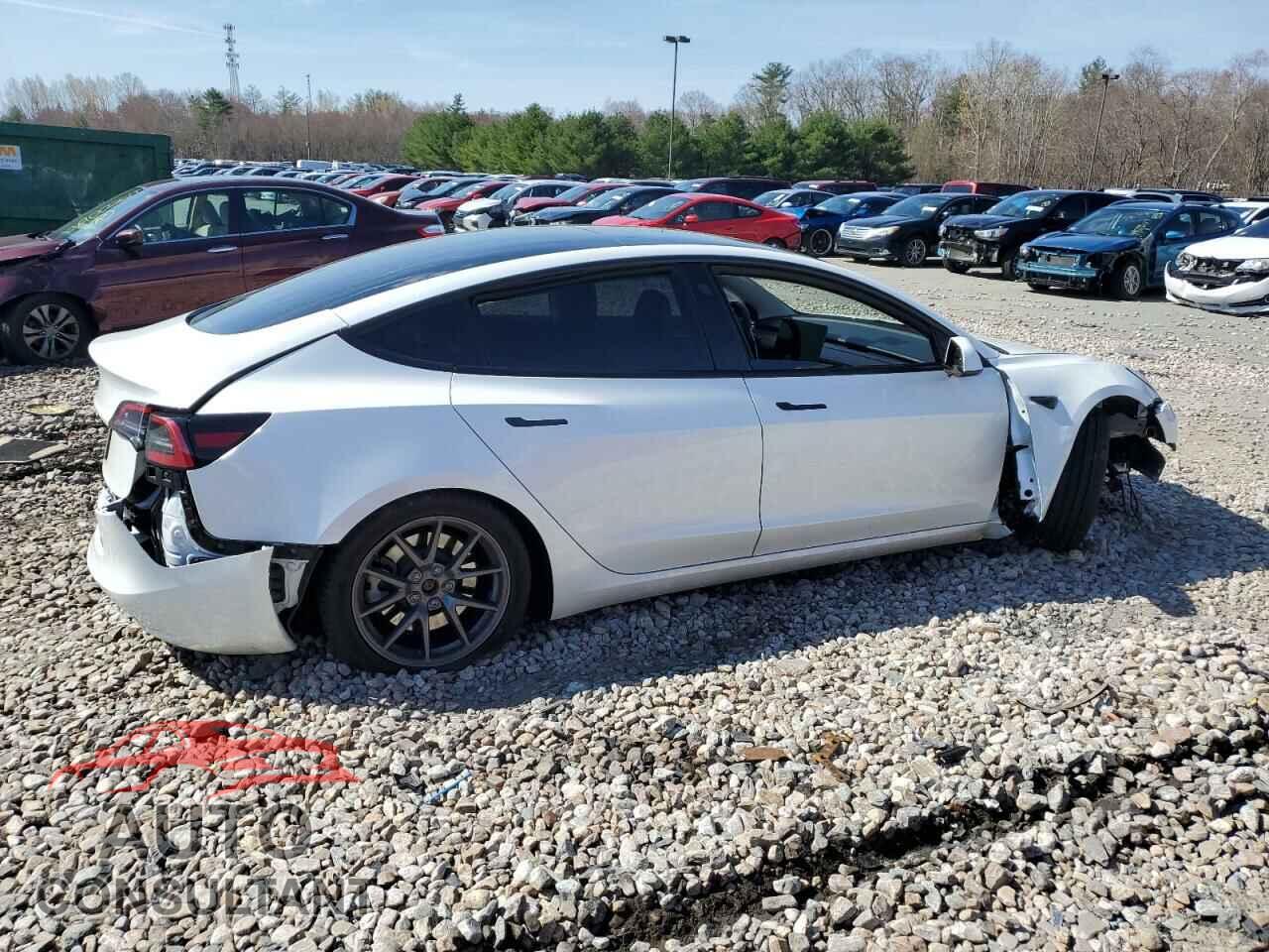 TESLA MODEL 3 2023 - 5YJ3E1EA3PF686472