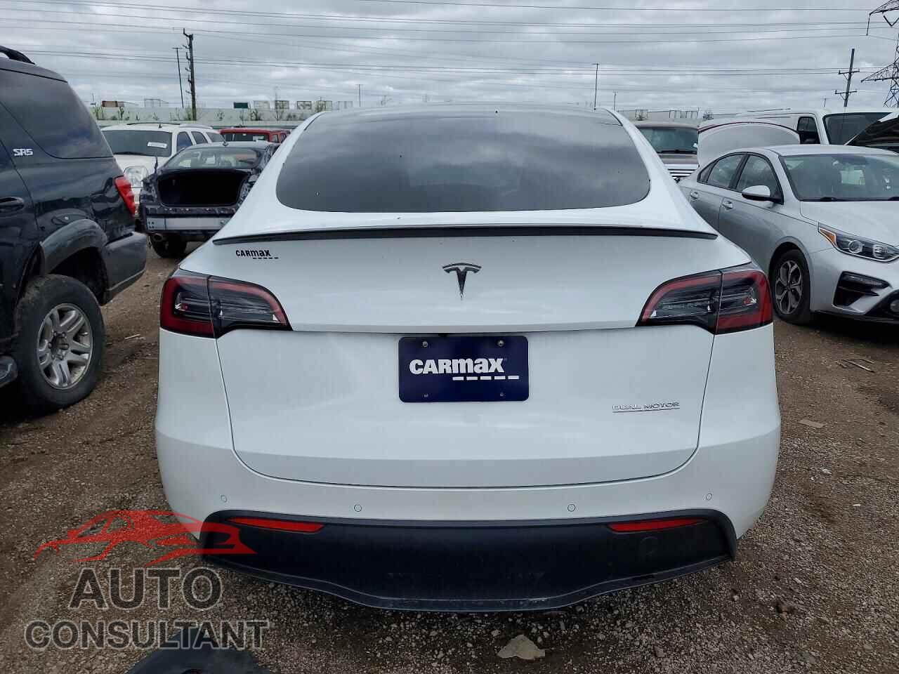 TESLA MODEL Y 2021 - 5YJYGDEF0MF239977