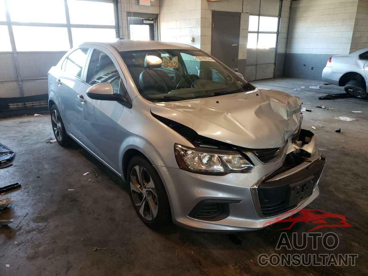 CHEVROLET SONIC 2018 - 1G1JF5SB0J4135853