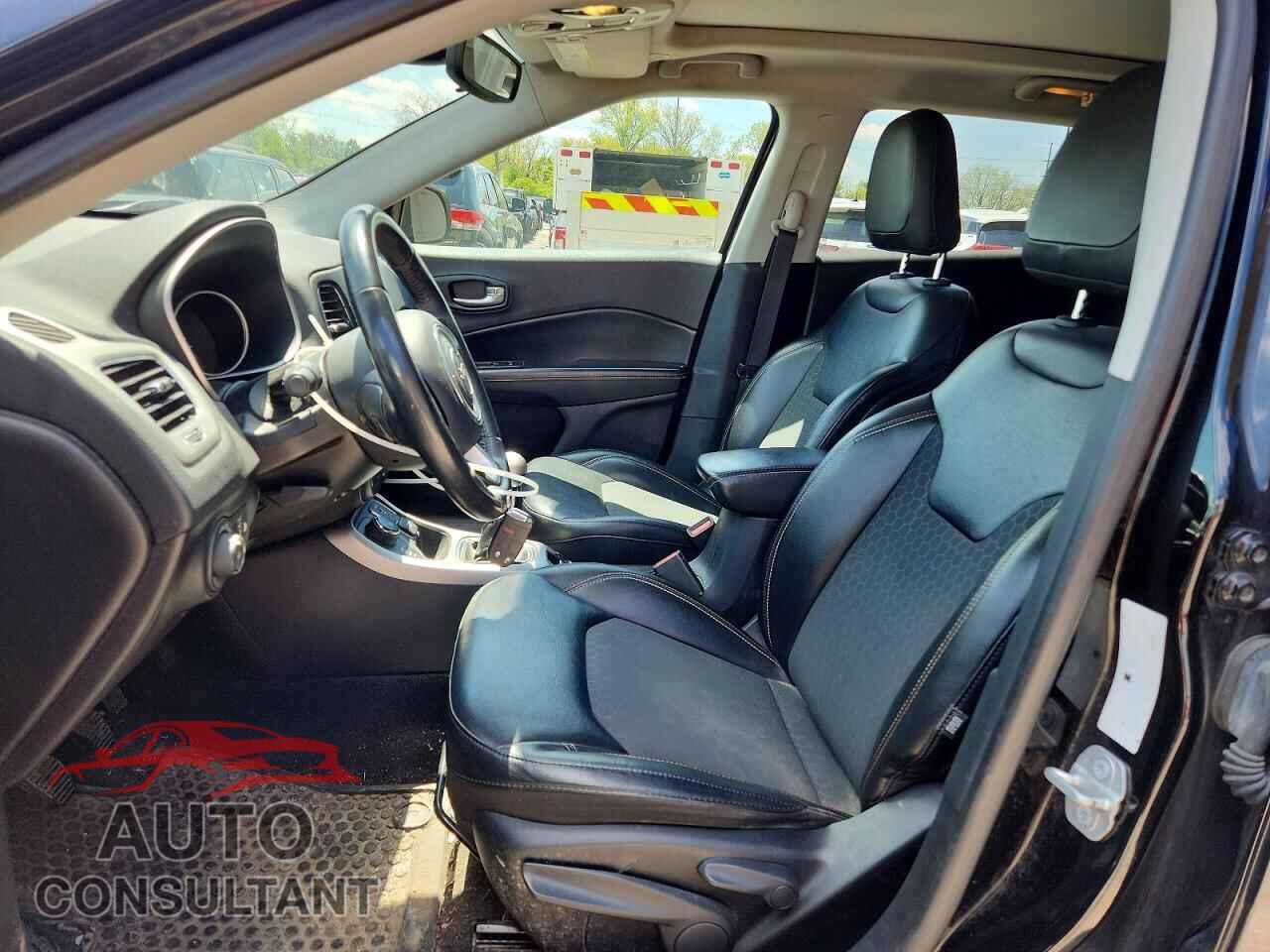JEEP COMPASS 2019 - 3C4NJDBB9KT772933