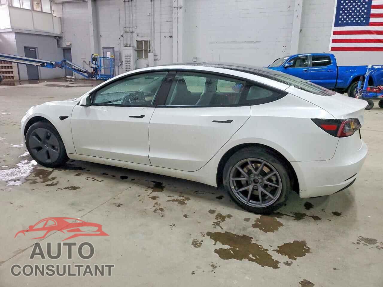 TESLA MODEL 3 2023 - 5YJ3E1EA4PF510837