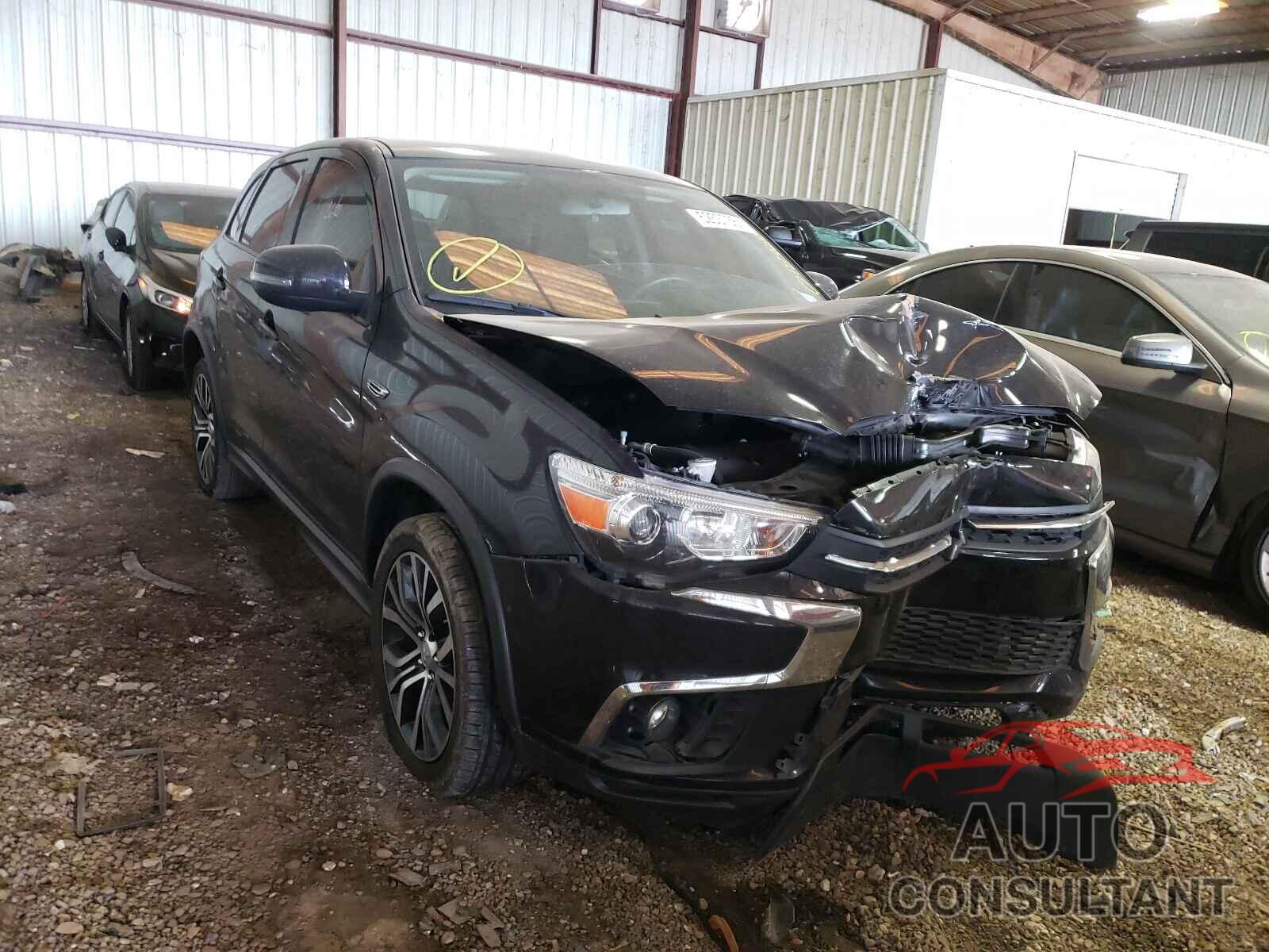 MITSUBISHI OUTLANDER 2018 - JA4AP3AU6JU018929