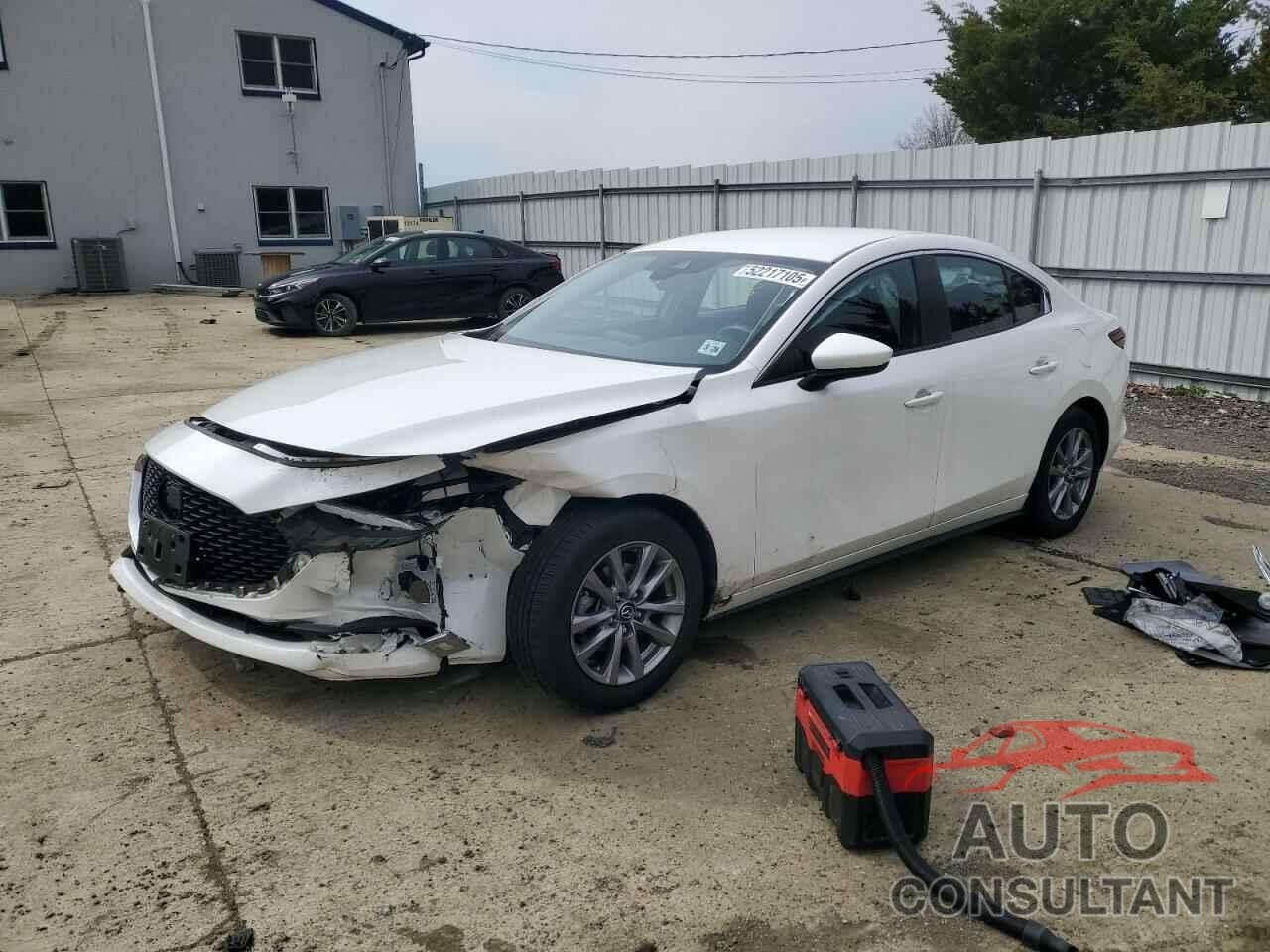 MAZDA 3 2021 - JM1BPAAL3M1310906