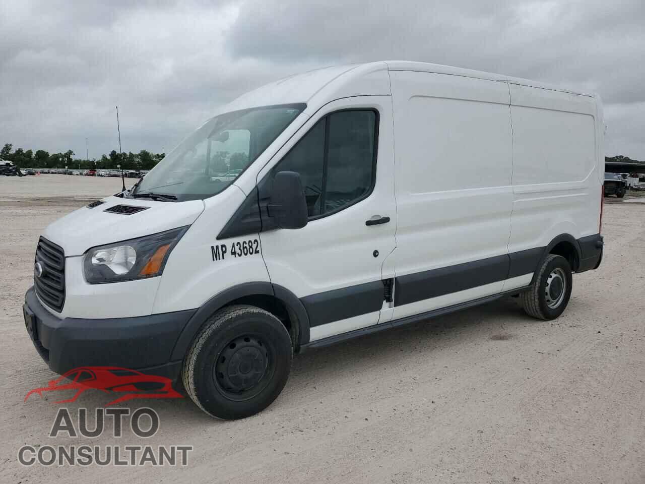 FORD TRANSIT 2018 - 1FTYR2CM4JKA47461