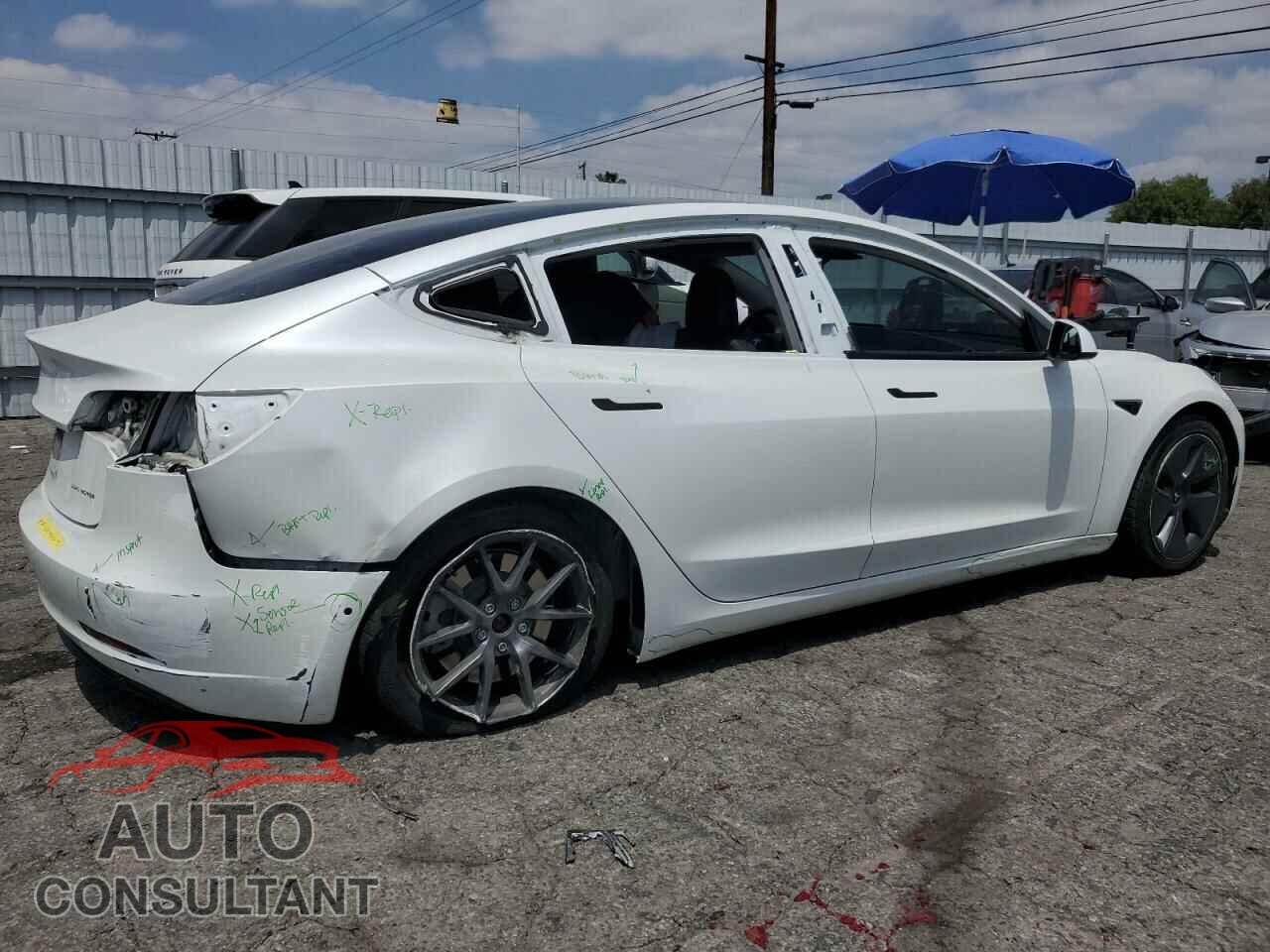 TESLA MODEL 3 2022 - 5YJ3E1EB4NF182938