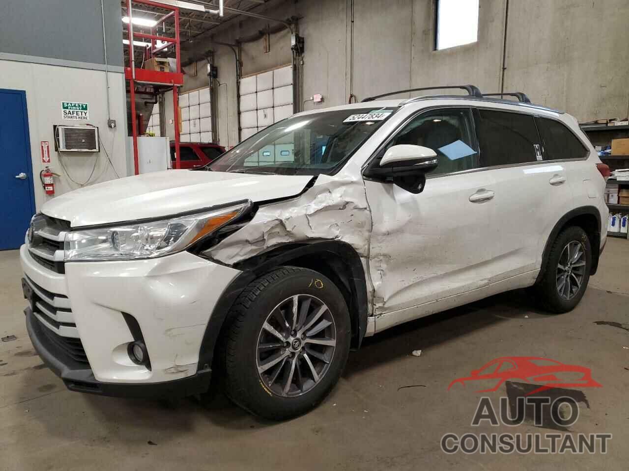 TOYOTA HIGHLANDER 2018 - 5TDJZRFH3JS530960