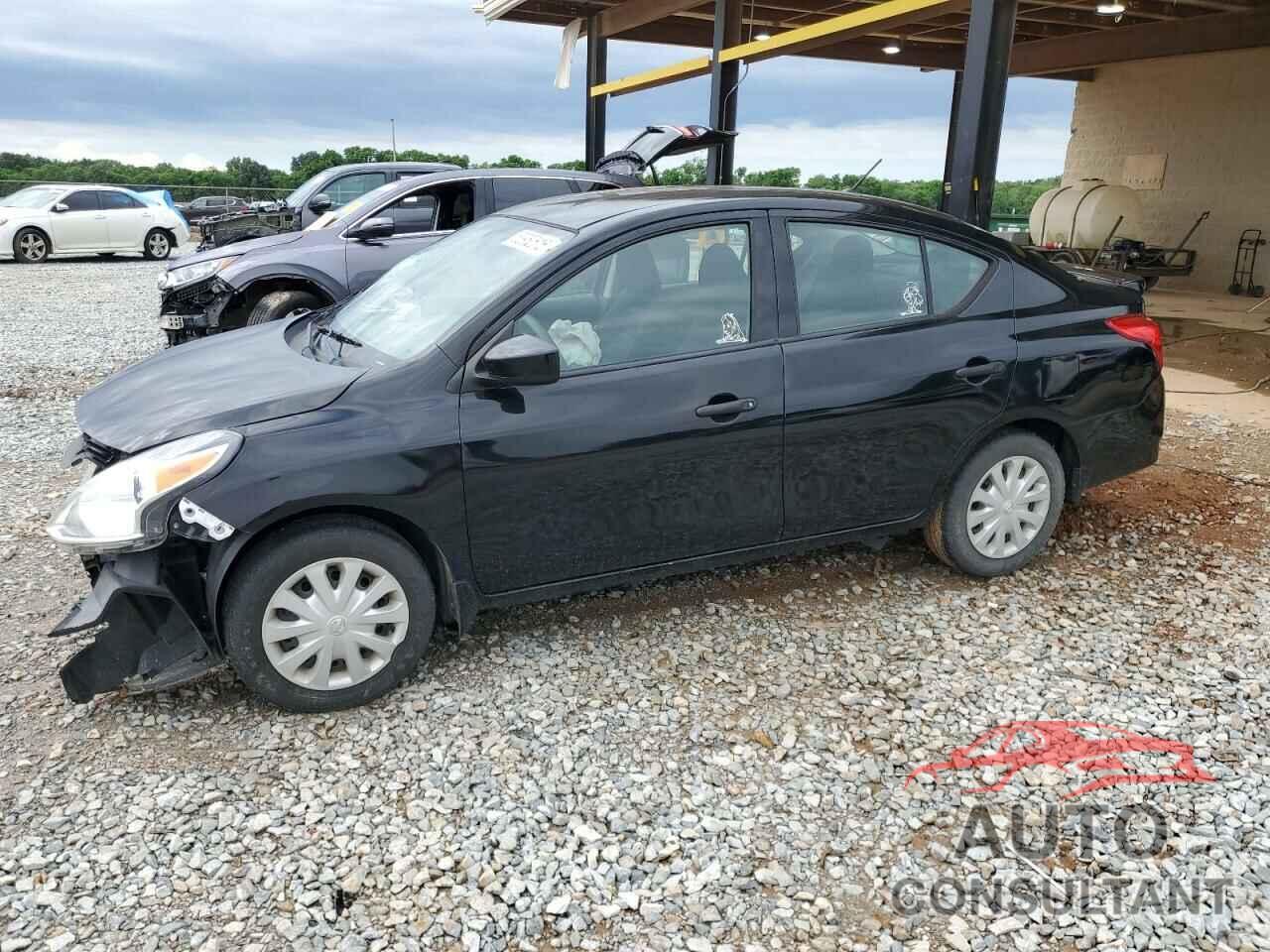 NISSAN VERSA 2018 - 3N1CN7AP6JL843047