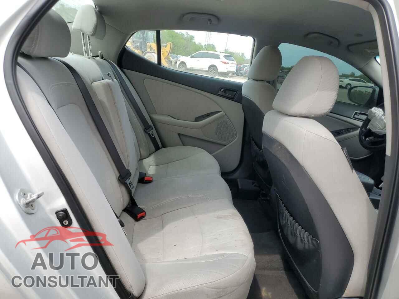 KIA OPTIMA 2011 - KNAGM4A70B5141319