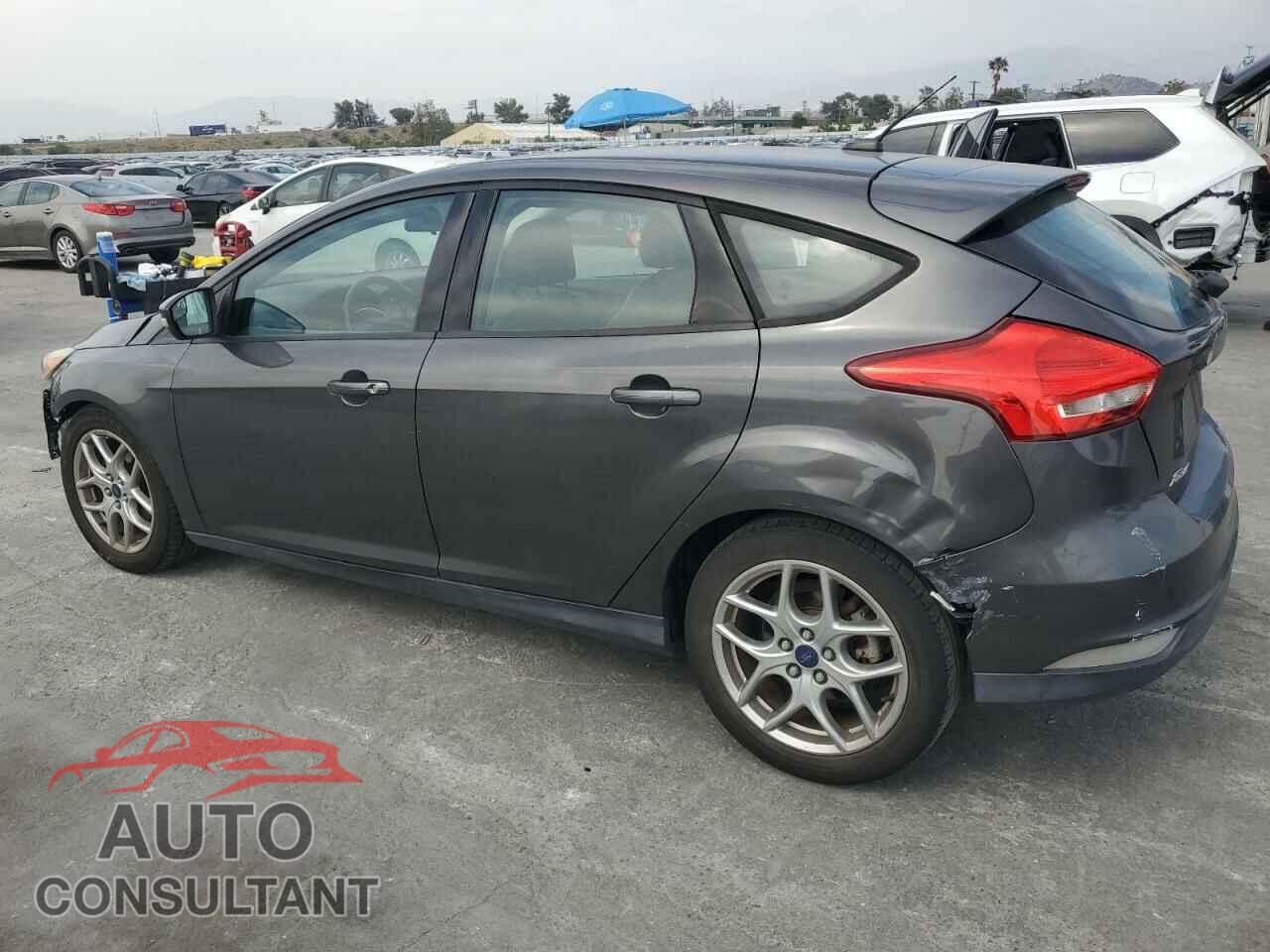 FORD FOCUS 2015 - 1FADP3K23FL330287