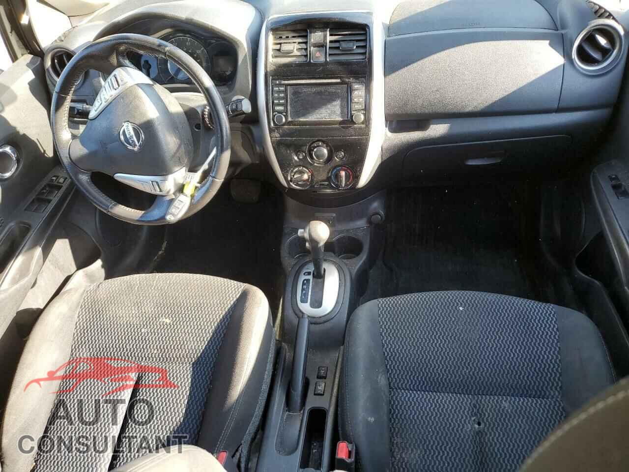 NISSAN VERSA 2017 - 3N1CE2CP0HL357599