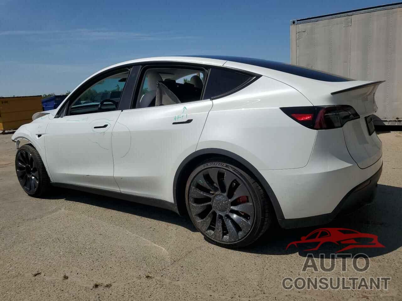 TESLA MODEL Y 2023 - 7SAYGDEF5PF744839