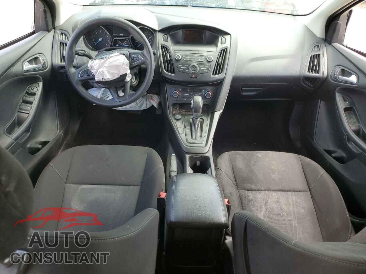 FORD FOCUS 2018 - 1FADP3FE0JL286102