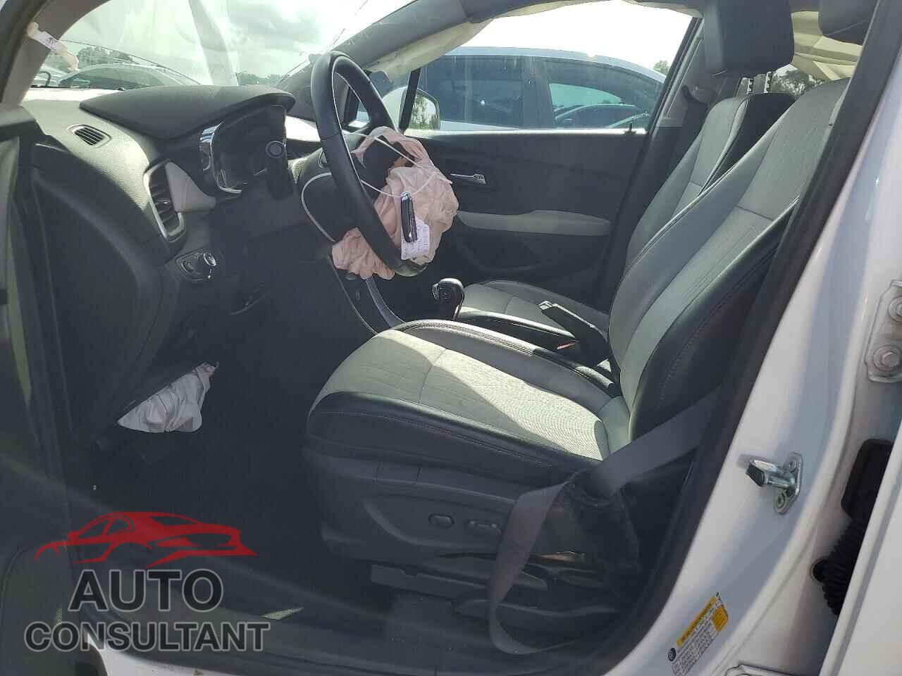 CHEVROLET TRAX 2020 - 3GNCJLSB2LL203111
