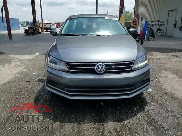 VOLKSWAGEN JETTA 2017 - 3VW2B7AJ7HM384223