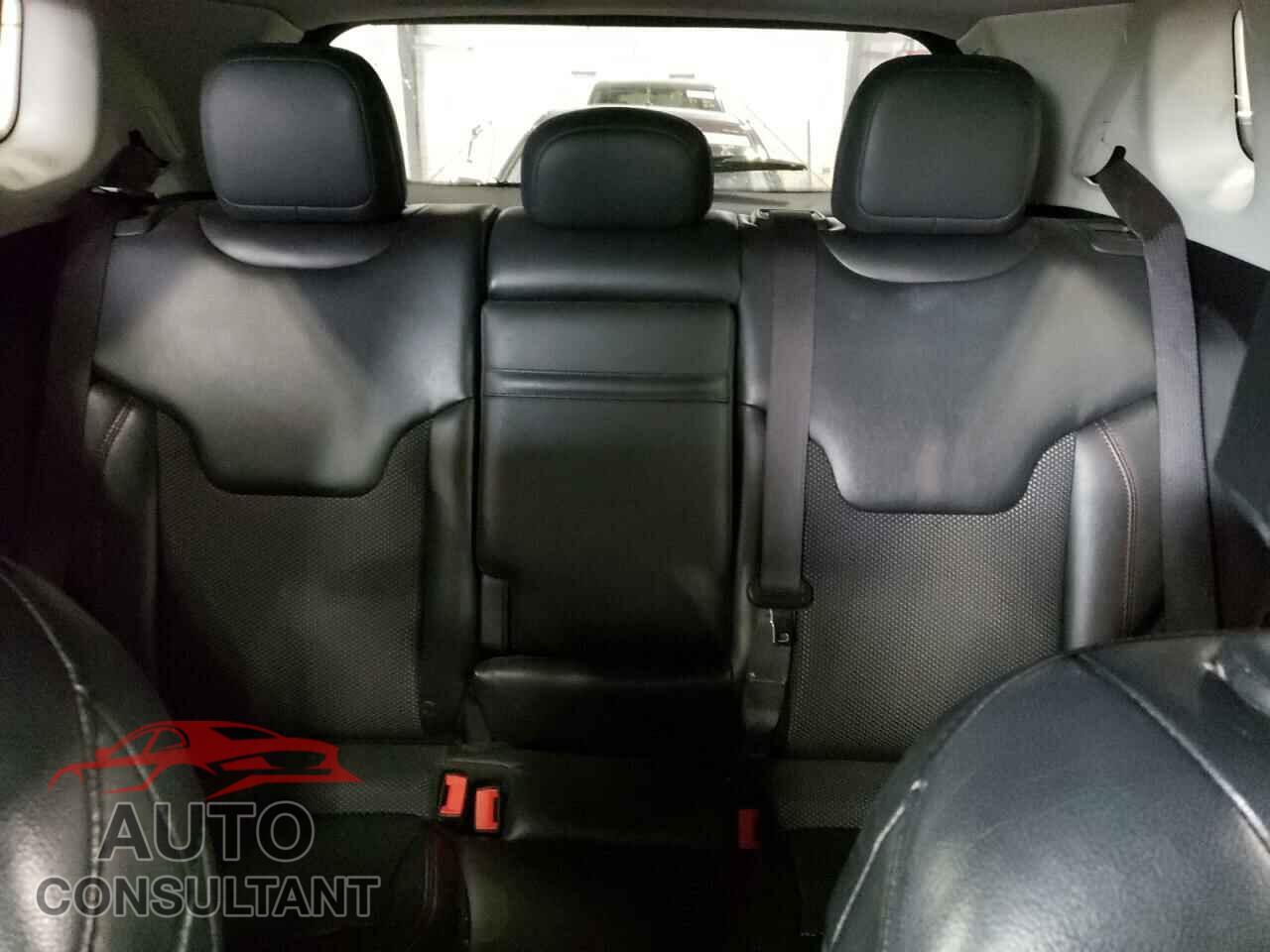 JEEP COMPASS 2019 - 3C4NJDDB8KT618193