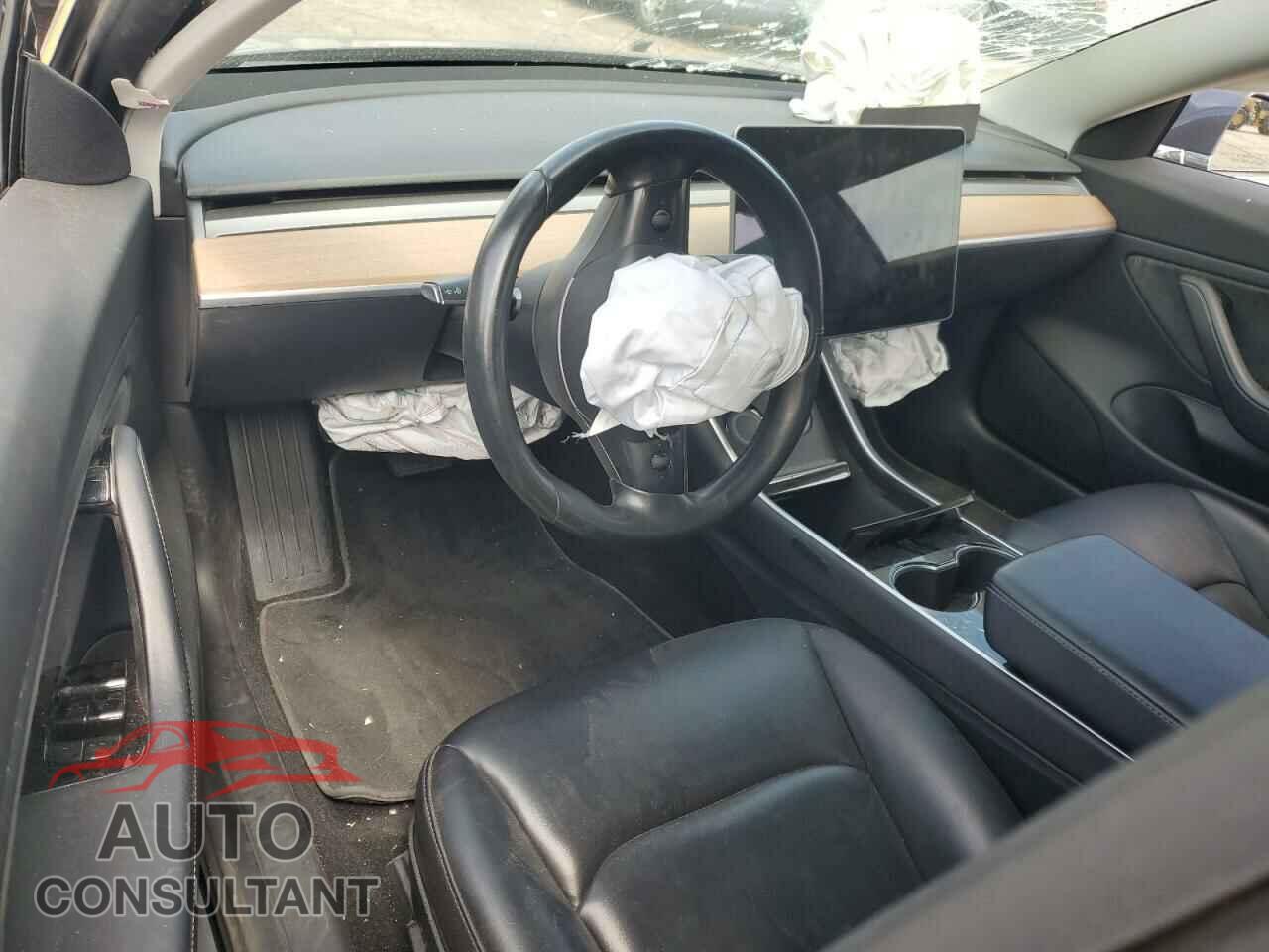 TESLA MODEL 3 2018 - 5YJ3E1EAXJF050560