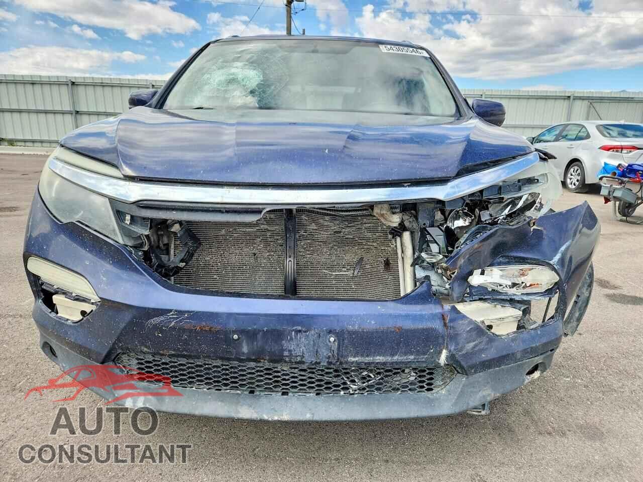 HONDA PILOT 2017 - 5FNYF6H51HB100951