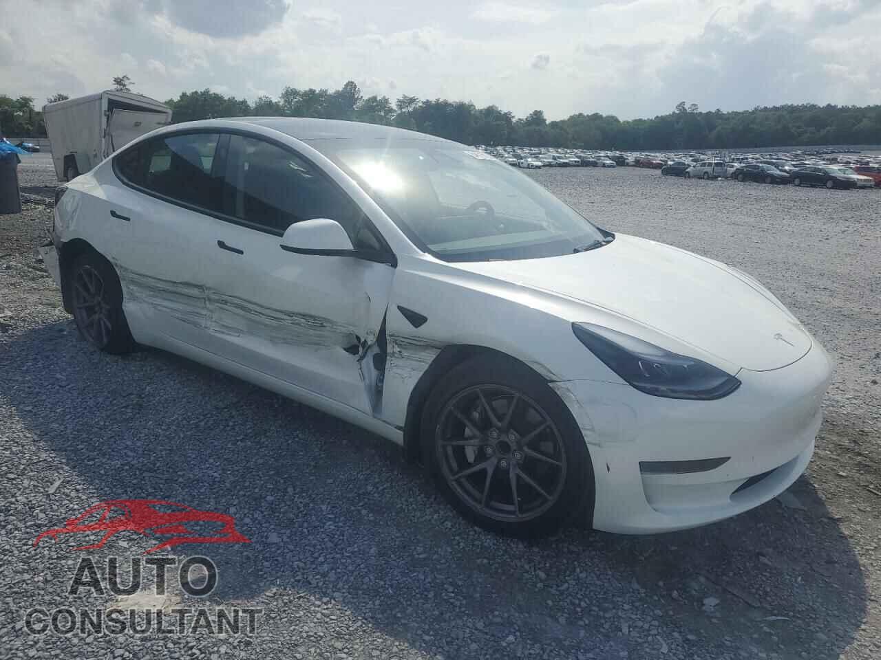 TESLA MODEL 3 2023 - 5YJ3E1EA0PF584093
