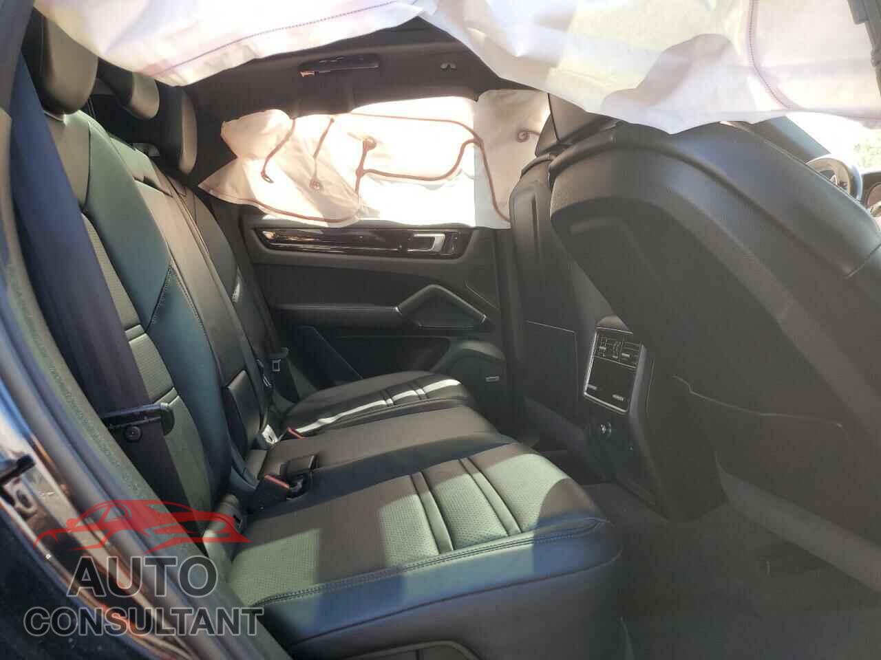 PORSCHE CAYENNE 2019 - WP1AA2AY9KDA02180
