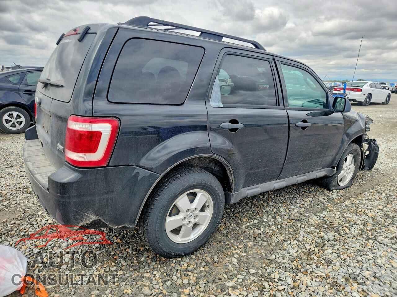 FORD ESCAPE 2010 - 1FMCU0DG7AKA54633