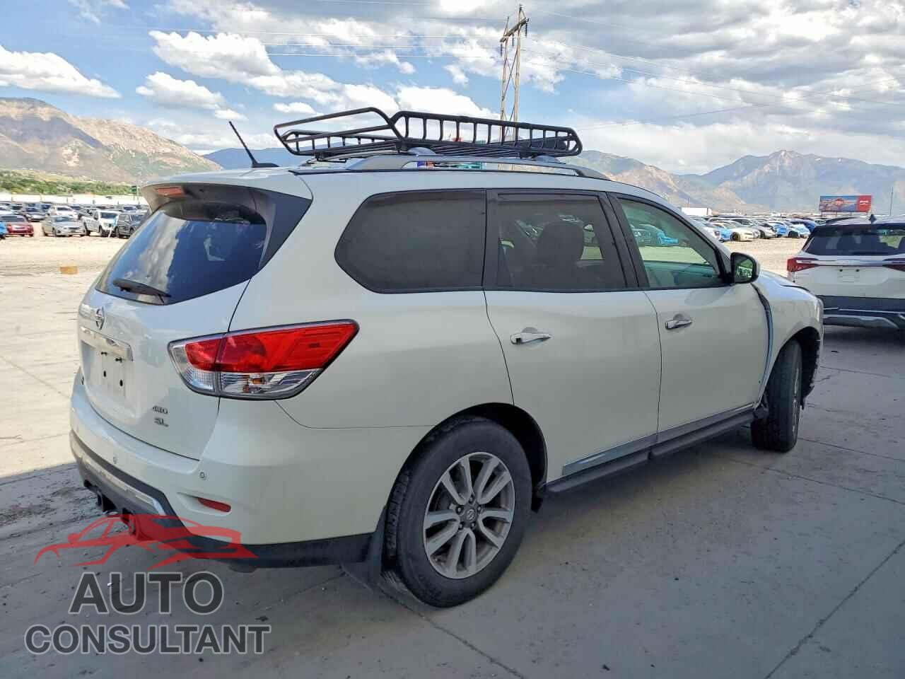 NISSAN PATHFINDER 2014 - 5N1AR2MM5EC657073