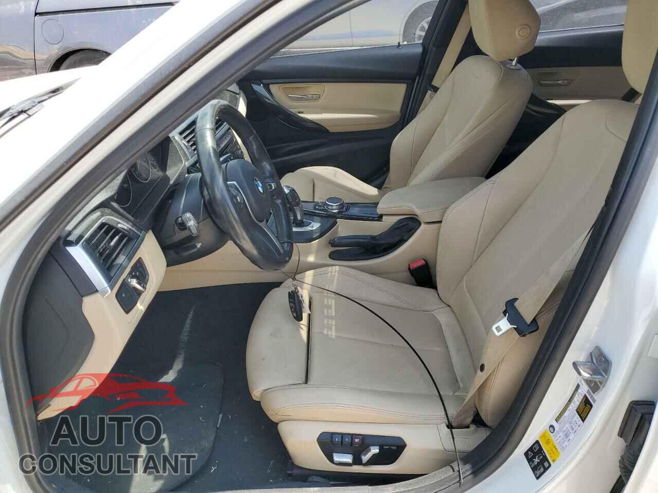 BMW 3 SERIES 2017 - WBA8E5G56HNU41484