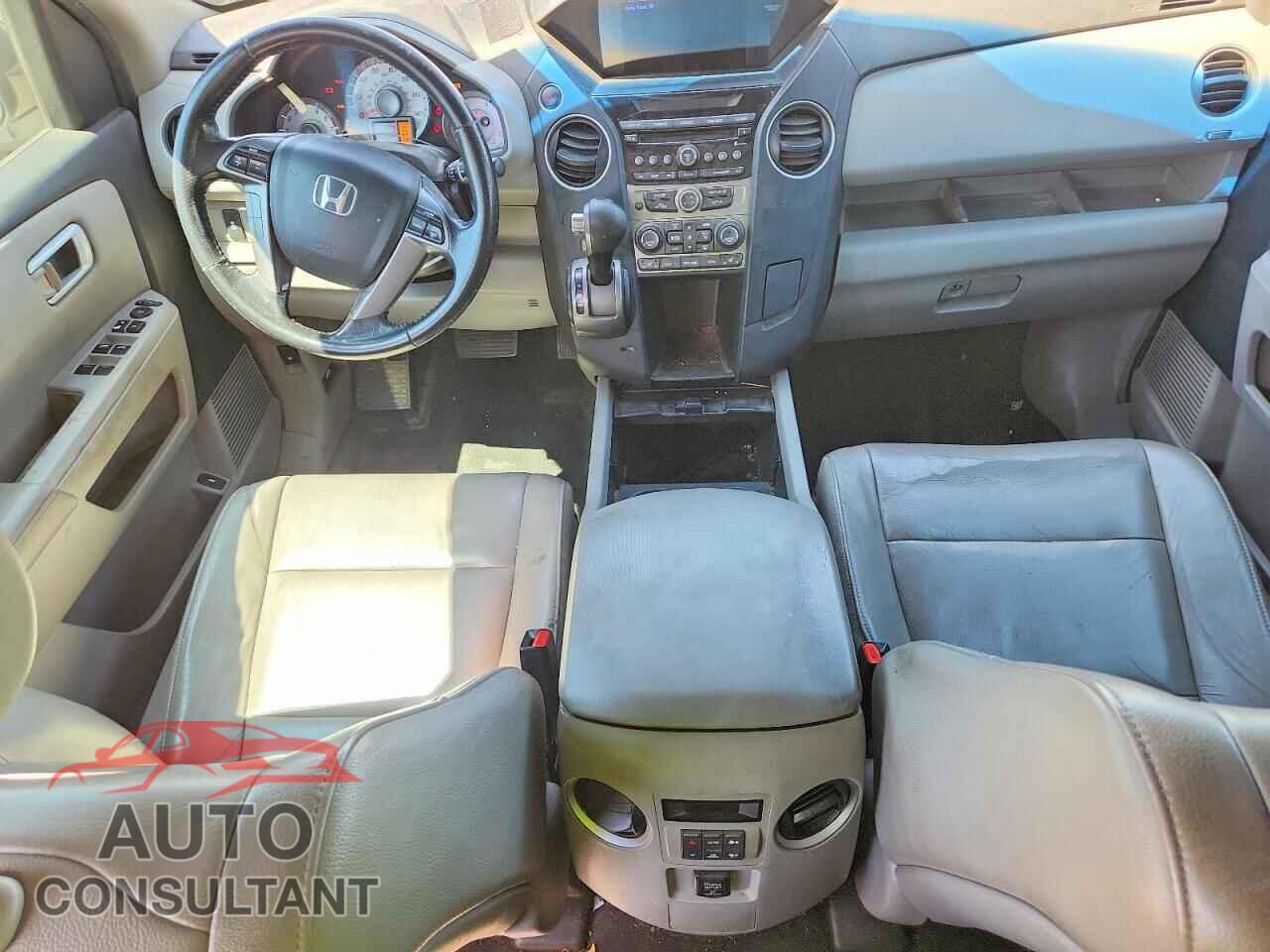 HONDA PILOT 2013 - 5FNYF3H56DB005553