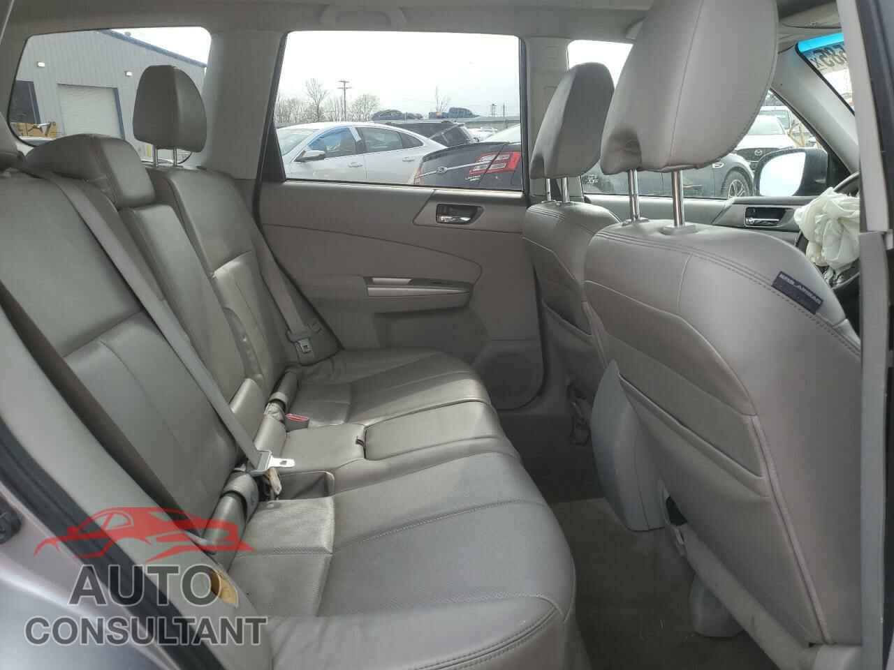 SUBARU FORESTER 2010 - JF2SH6DC0AH737101
