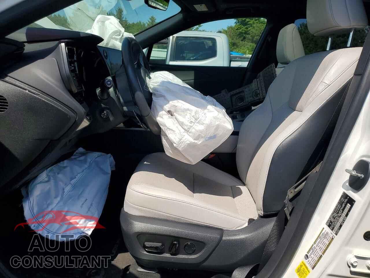 LEXUS RX300 2023 - 2T2BBMCA2PC015853