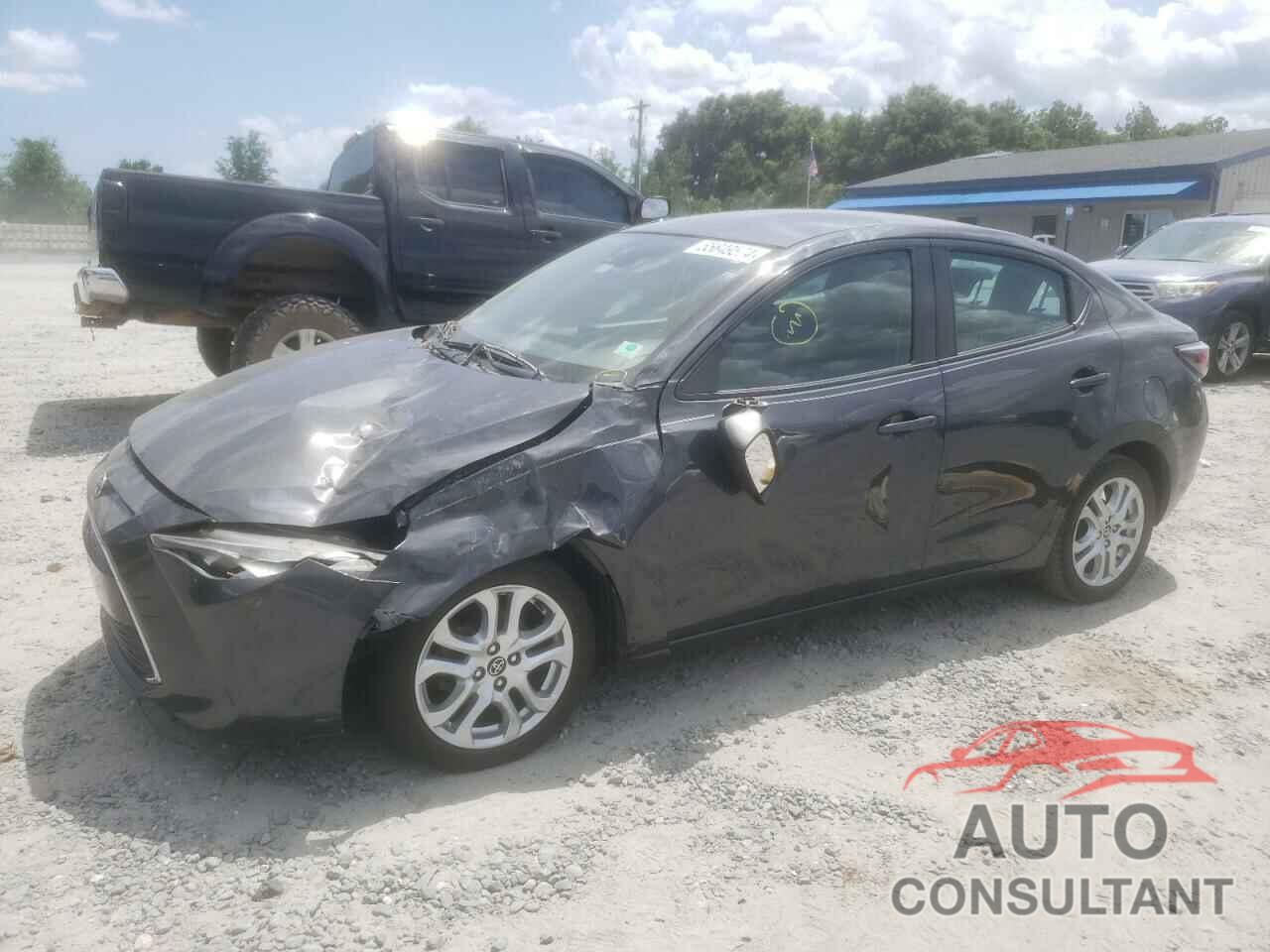 TOYOTA YARIS 2017 - 3MYDLBYV9HY195409