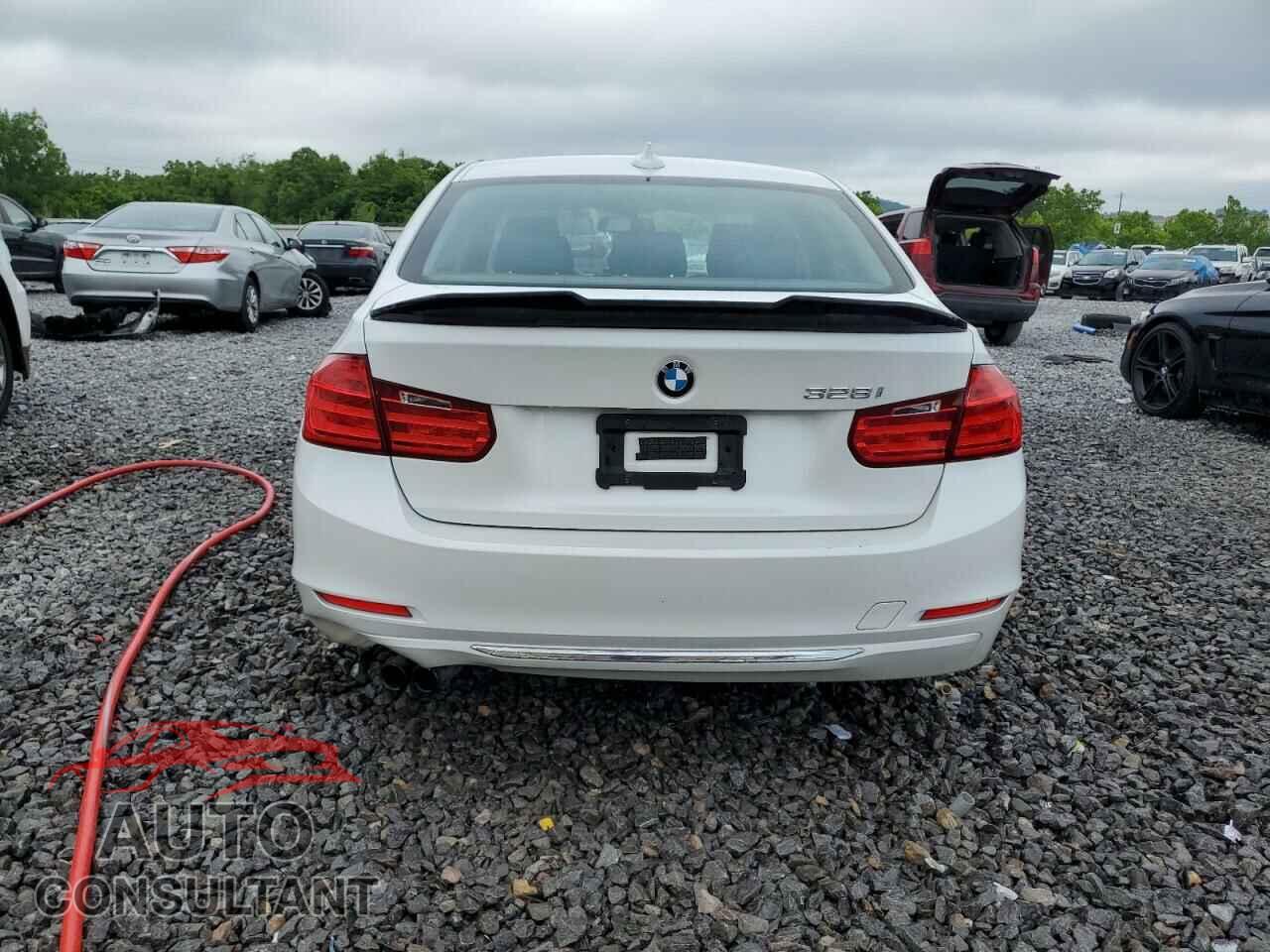 BMW 3 SERIES 2012 - WBA3A5C52CF346077