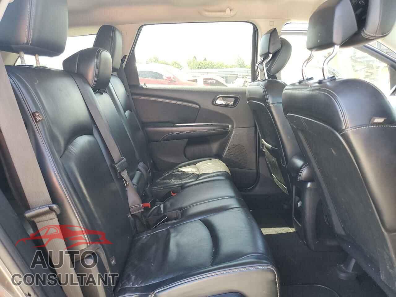 DODGE JOURNEY 2015 - 3C4PDCBG0FT746930