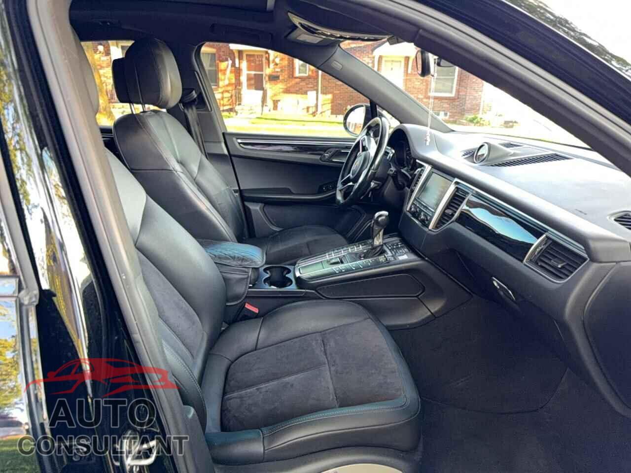 PORSCHE MACAN 2016 - WP1AB2A50GLB55921