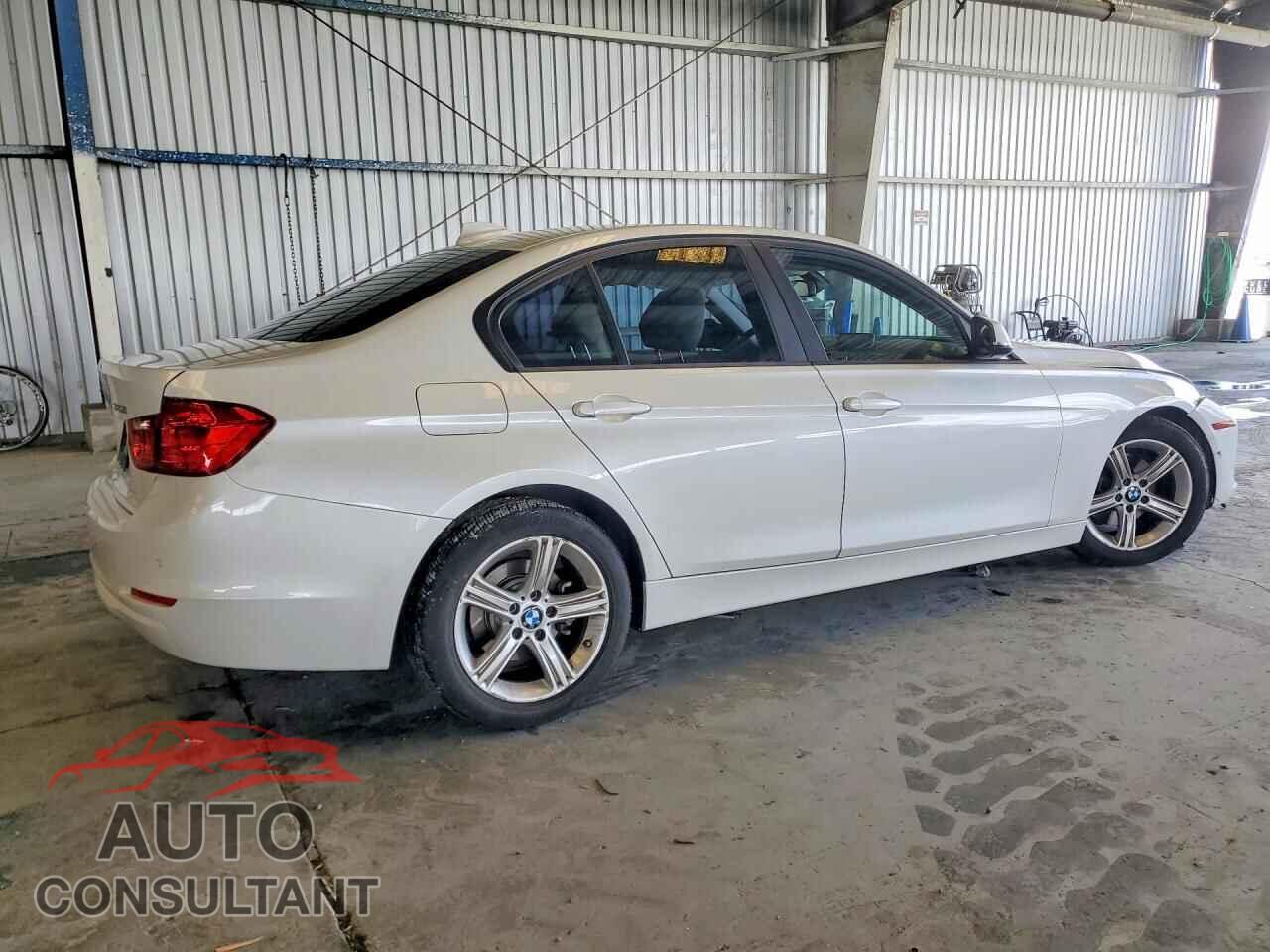 BMW 3 SERIES 2015 - WBA3A5G50FNS89348