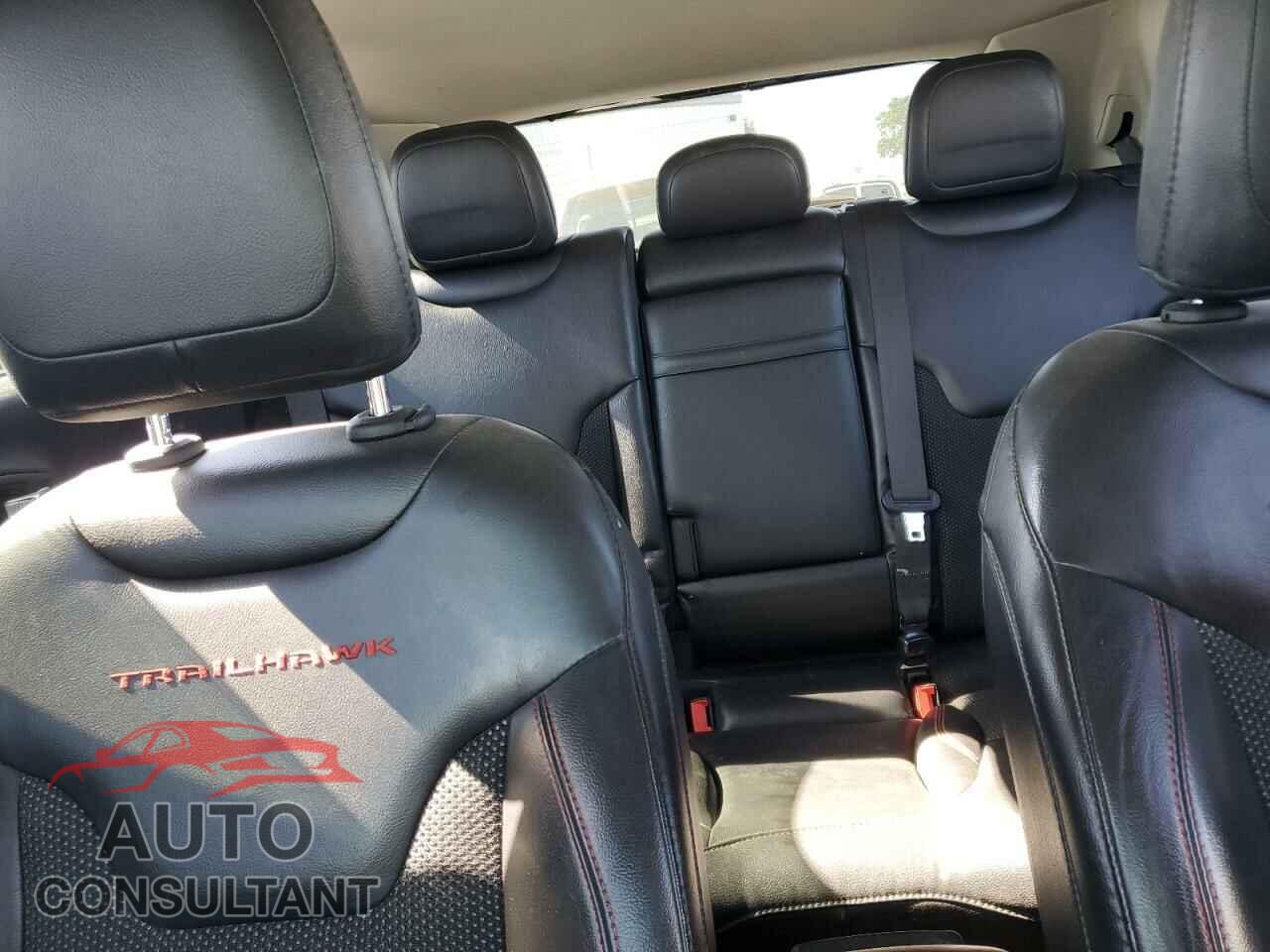 JEEP COMPASS 2019 - 3C4NJDDB2KT627598