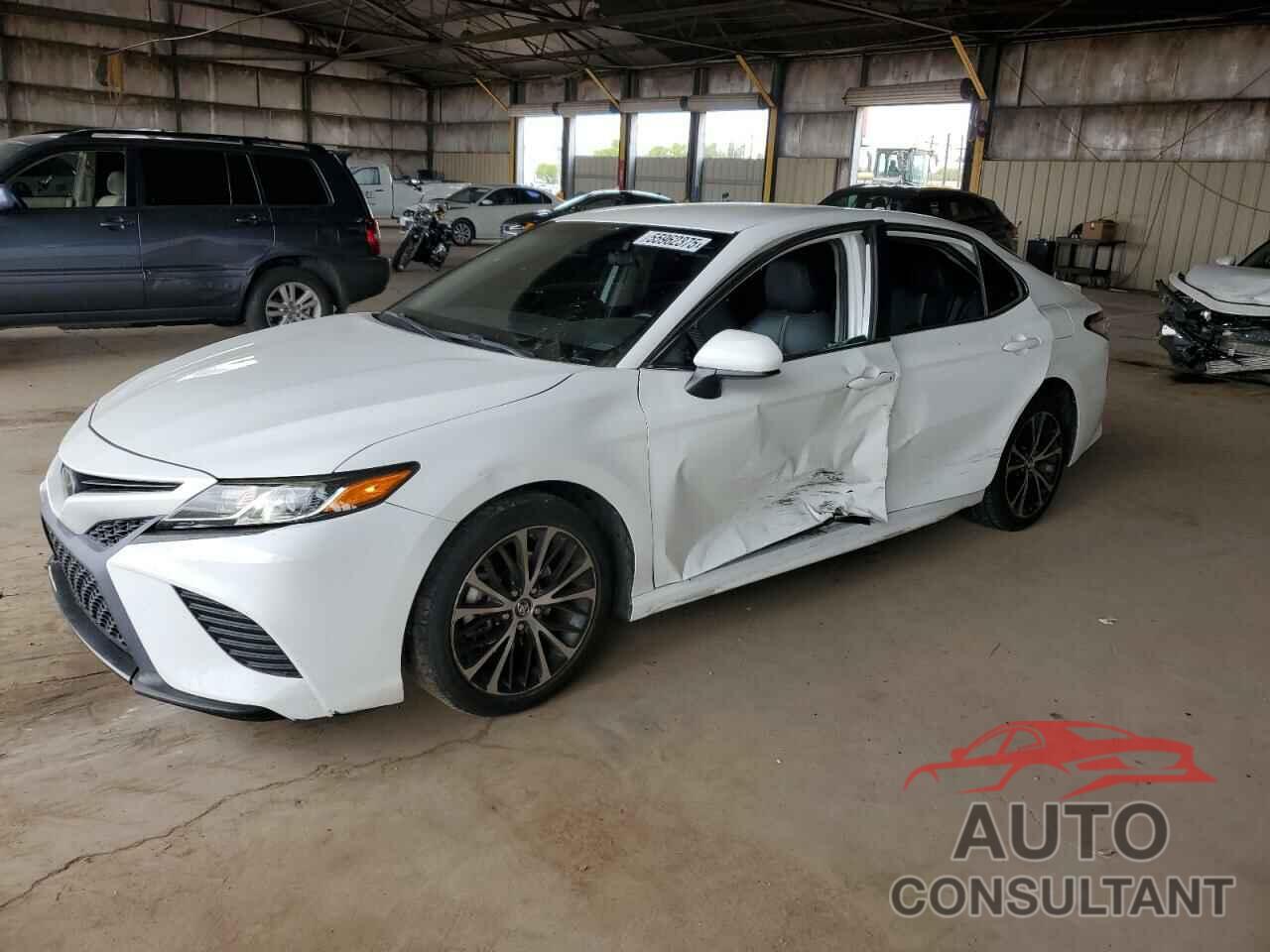 TOYOTA CAMRY 2019 - 4T1B11HK1KU854617
