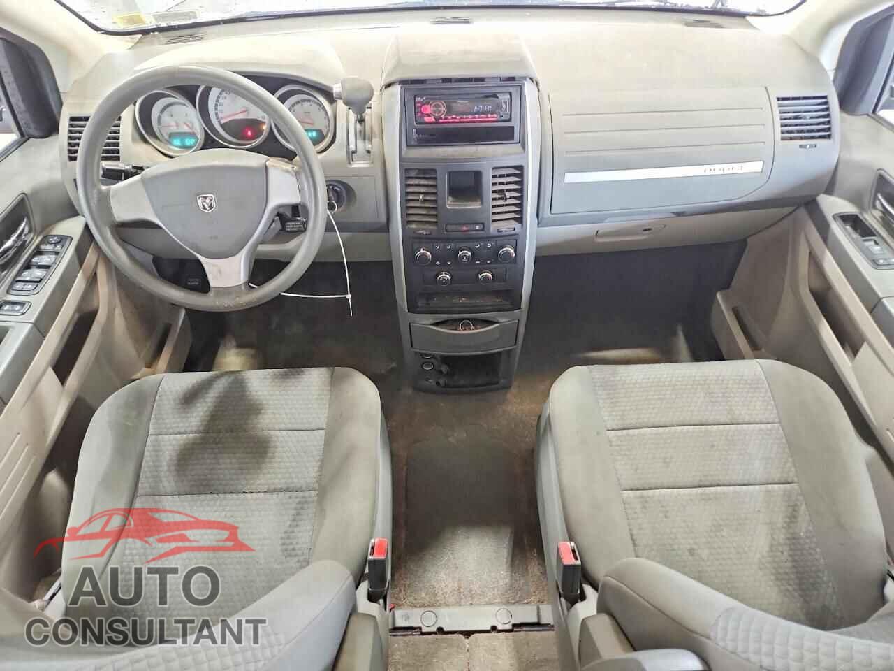 DODGE CARAVAN 2010 - 2D4RN4DE3AR185614
