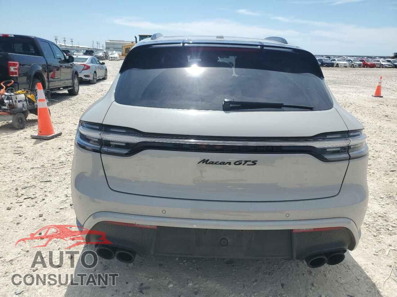 PORSCHE MACAN 2022 - WP1AF2A56NLB31575