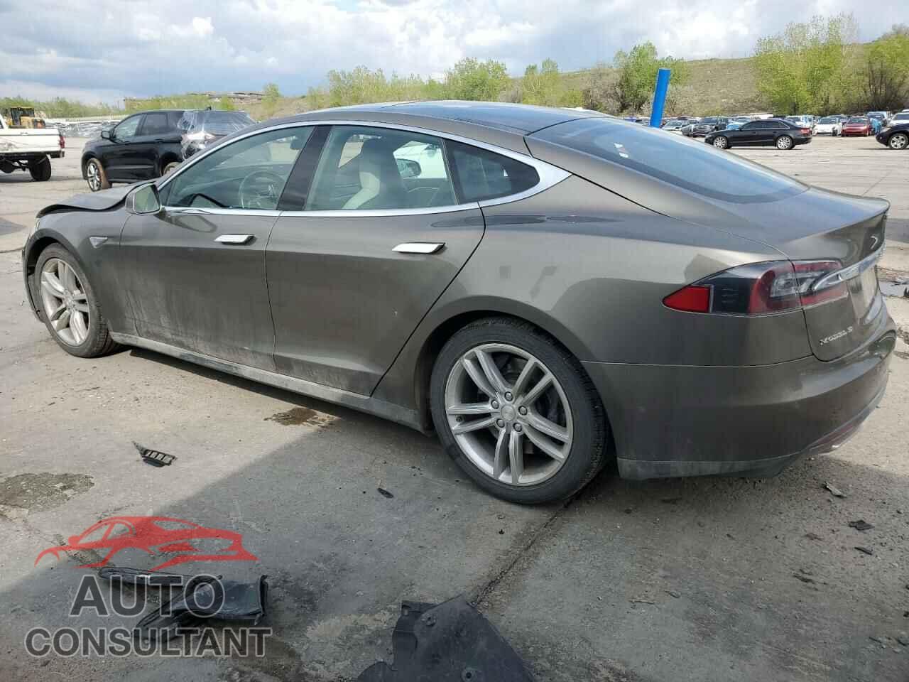 TESLA MODEL S 2015 - 5YJSA1S21FF086066