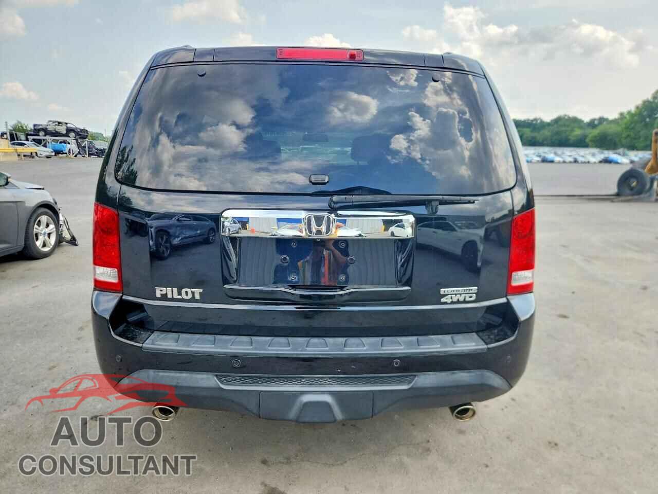 HONDA PILOT 2012 - 5FNYF4H97CB023132