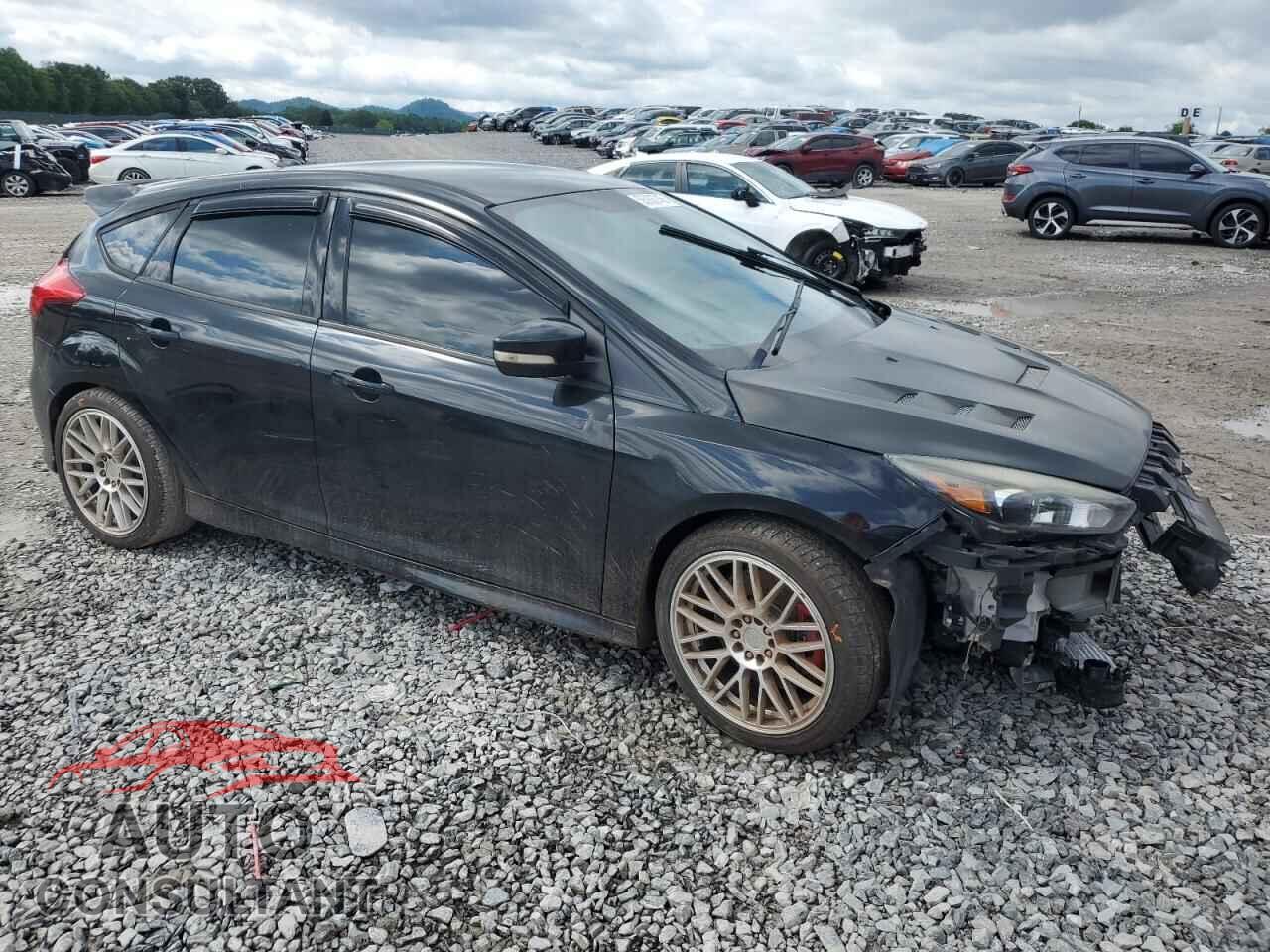FORD FOCUS 2015 - 1FADP3L93FL286030