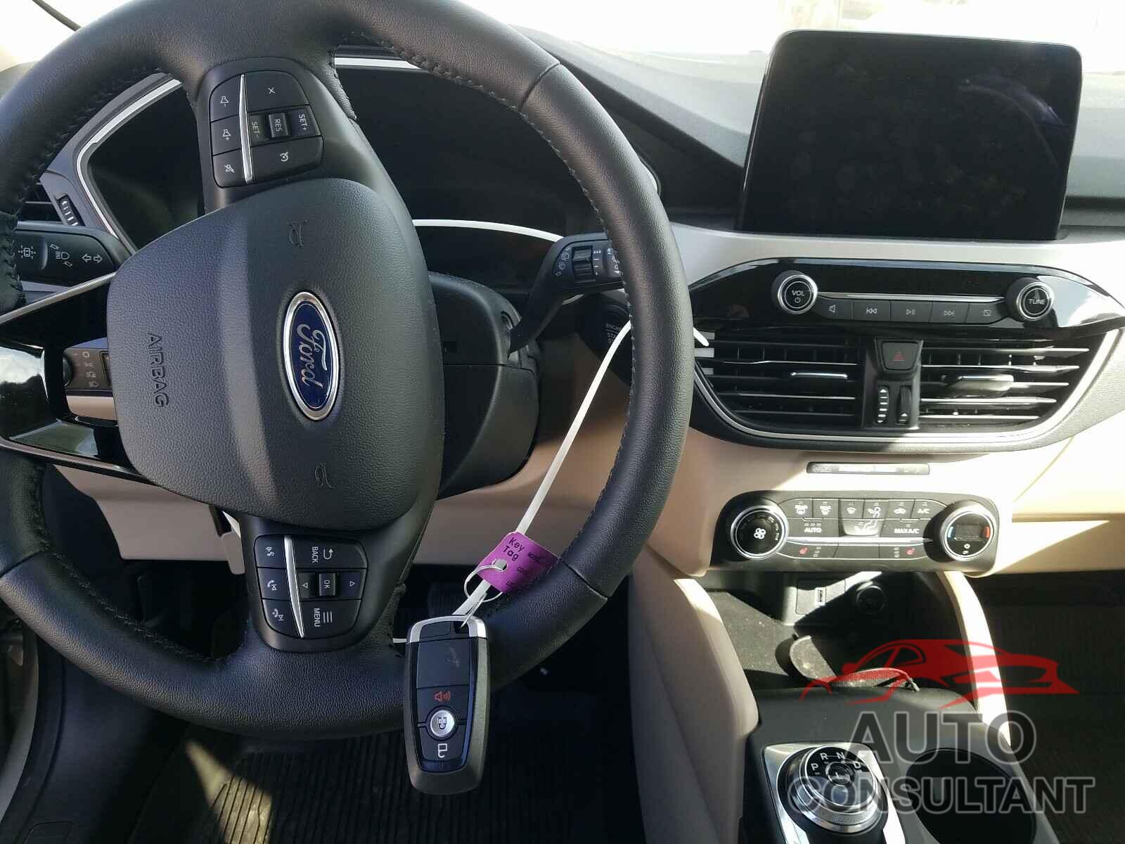 FORD ESCAPE 2020 - 1FMCU0BZ5LUB44469